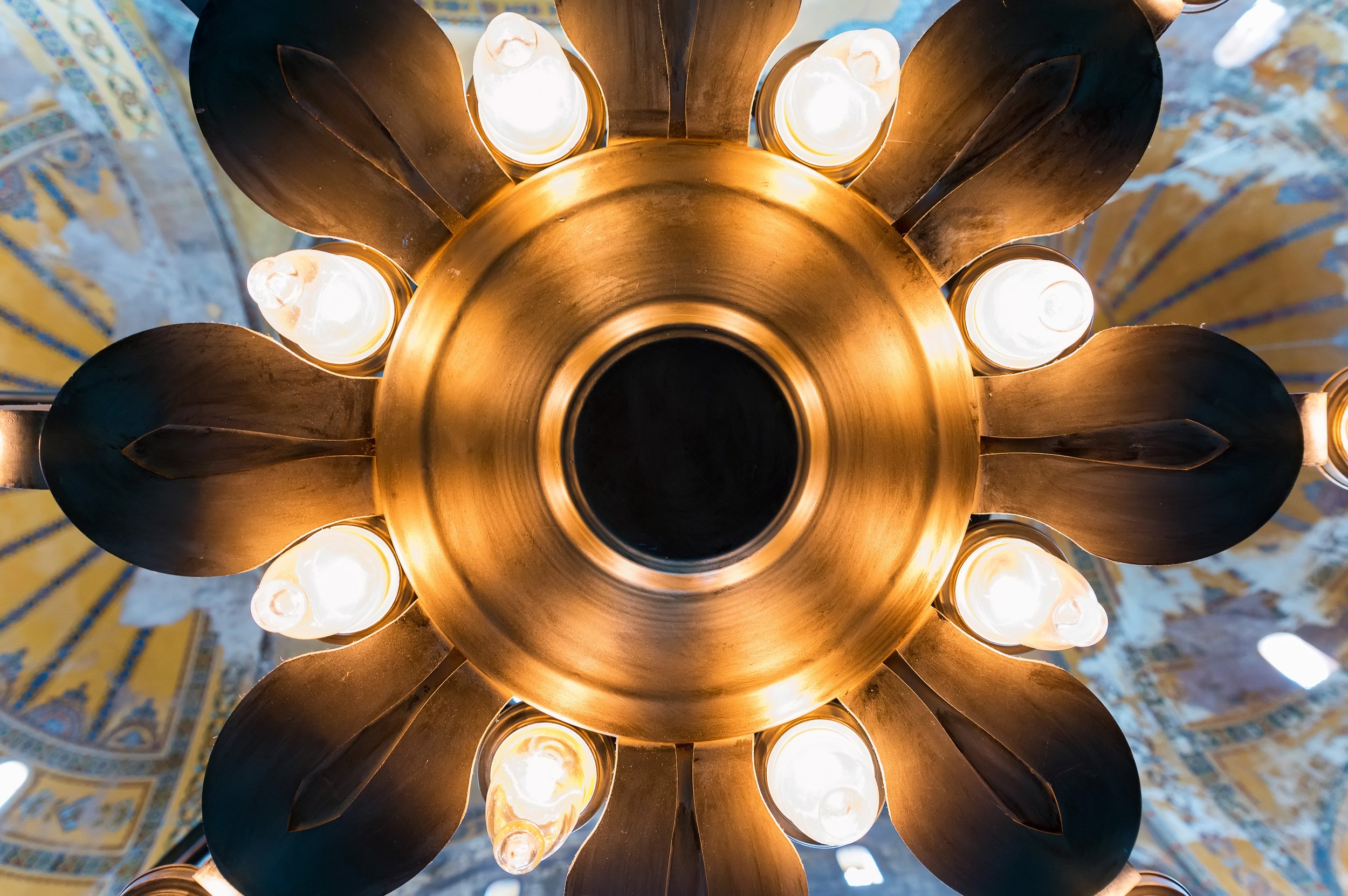 Fandeliers – The newest rage