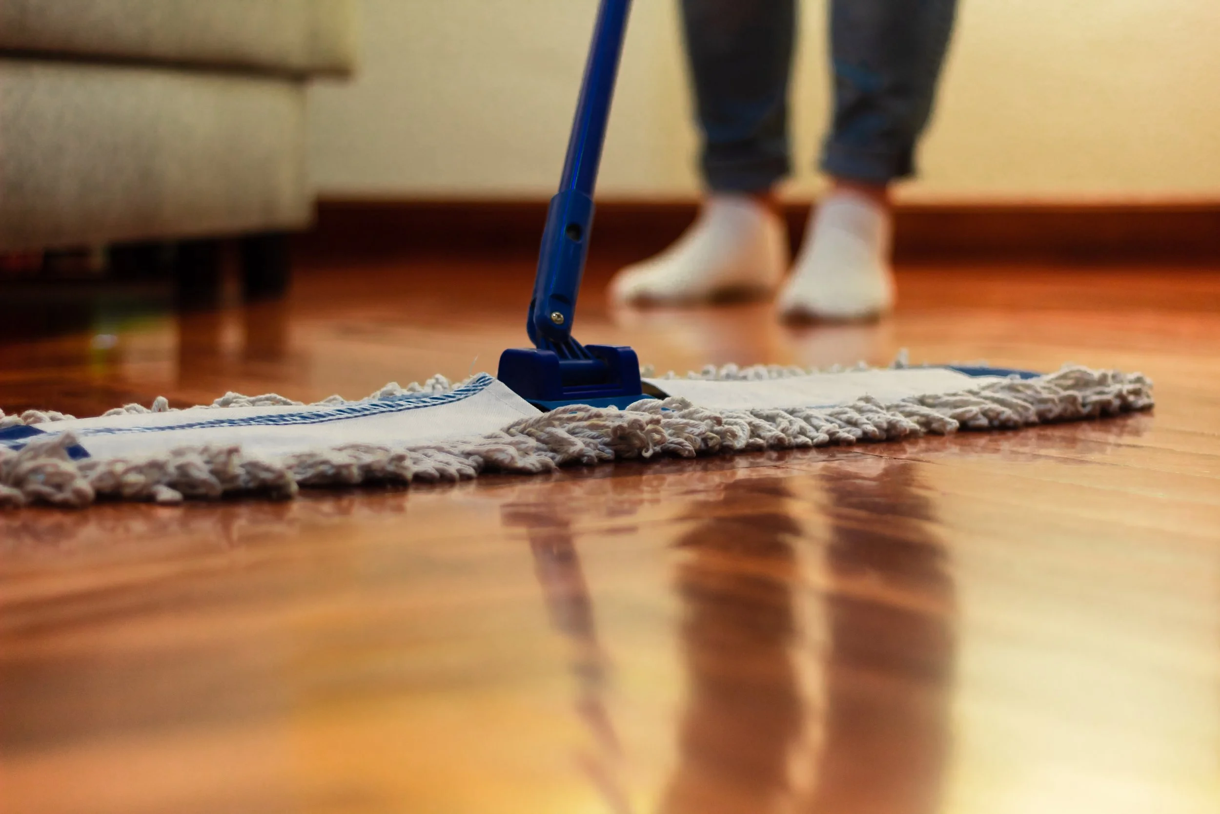 Keep Hardwood Floors Looking New