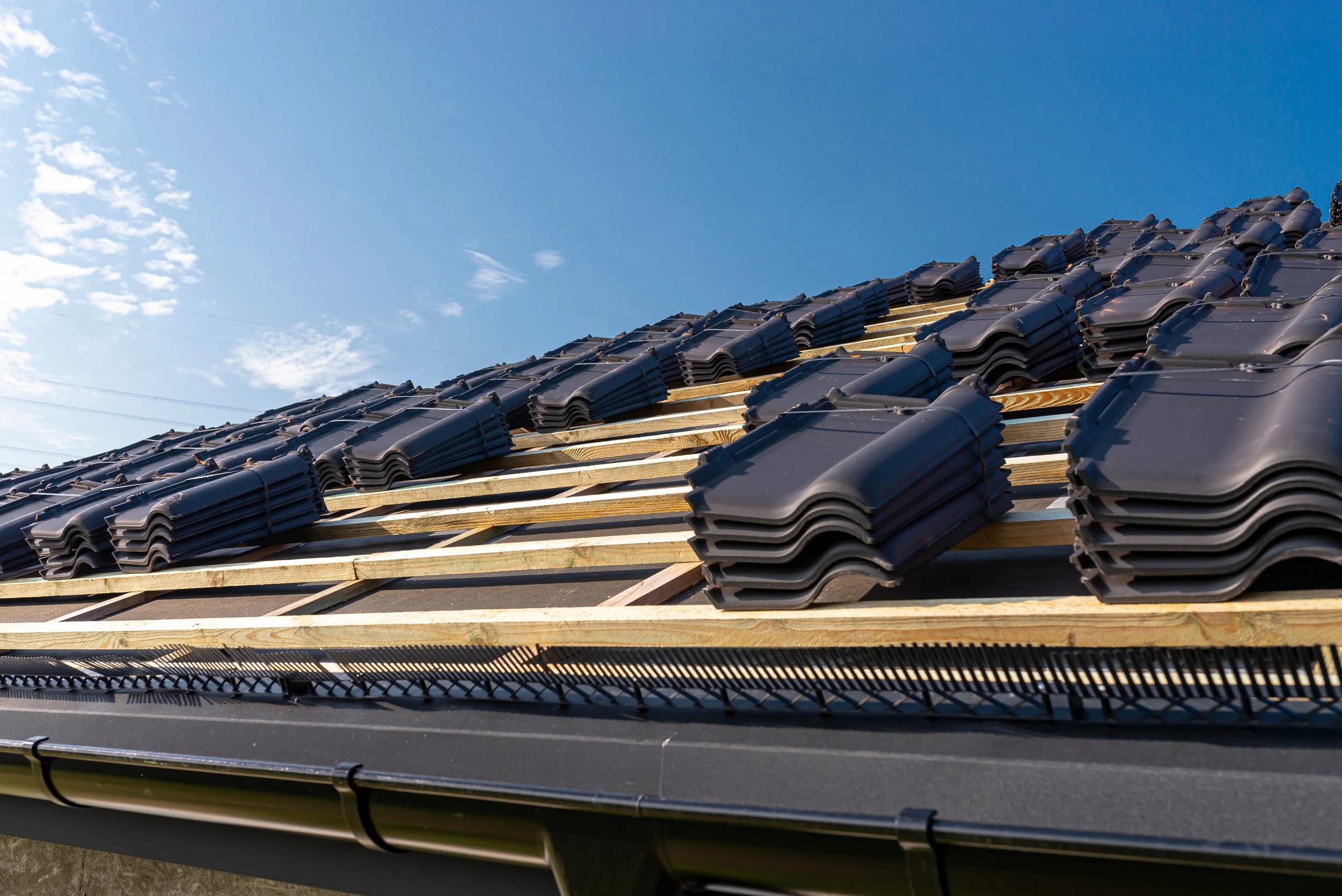 Does Your Roof Needs Repaired or Replaced?