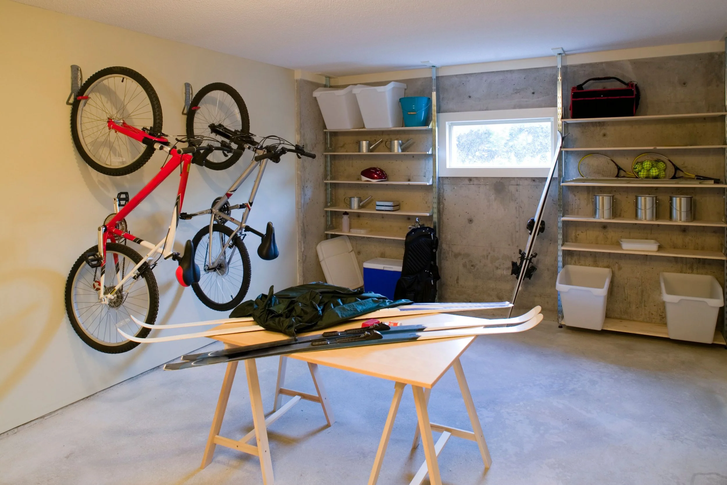 Tips for Garage Organization: Storage Tricks