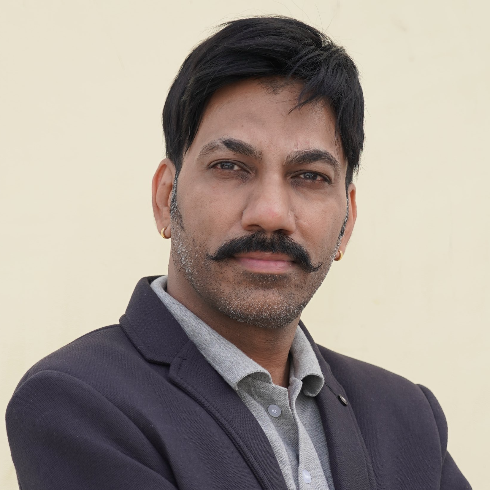 Jeet Singh Chauhan is working as Retail and Sales Manager in AKFD , He is Graduate and Software person and has a experience of 15 years in sales and retail, he is Directly or indirectly oversee an organization's sales policies, objectives and initiat