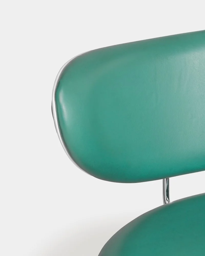 Ostrich Chair (3).jpg