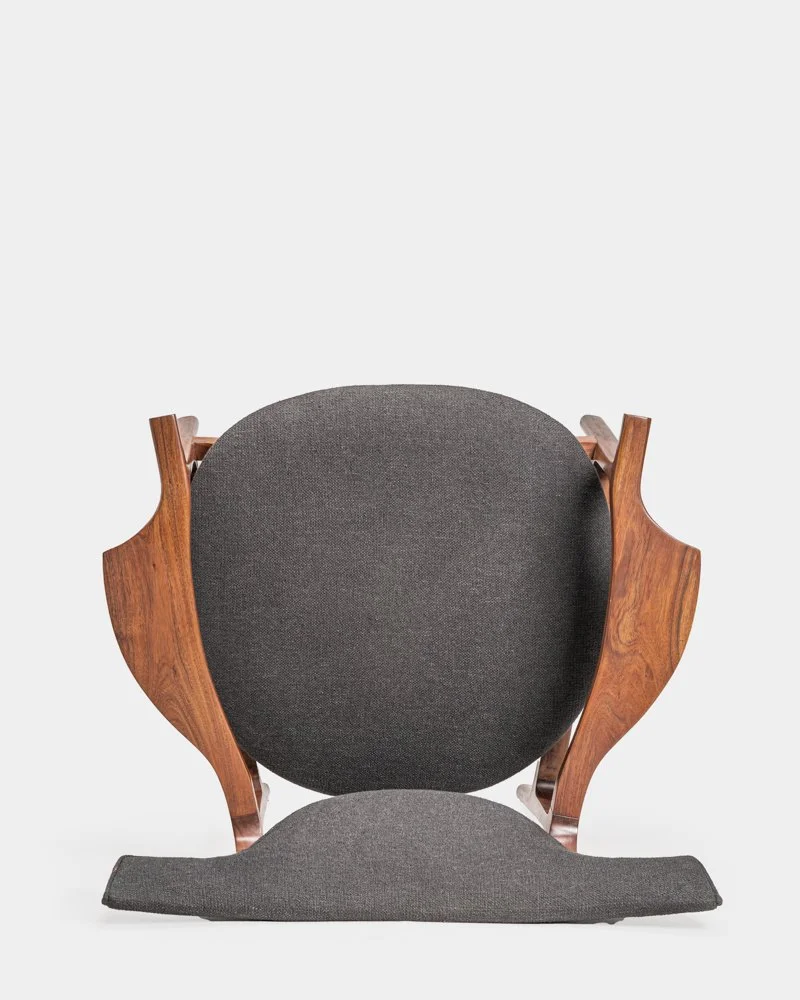 Taurus Lounge Chair Fabric (5).jpg