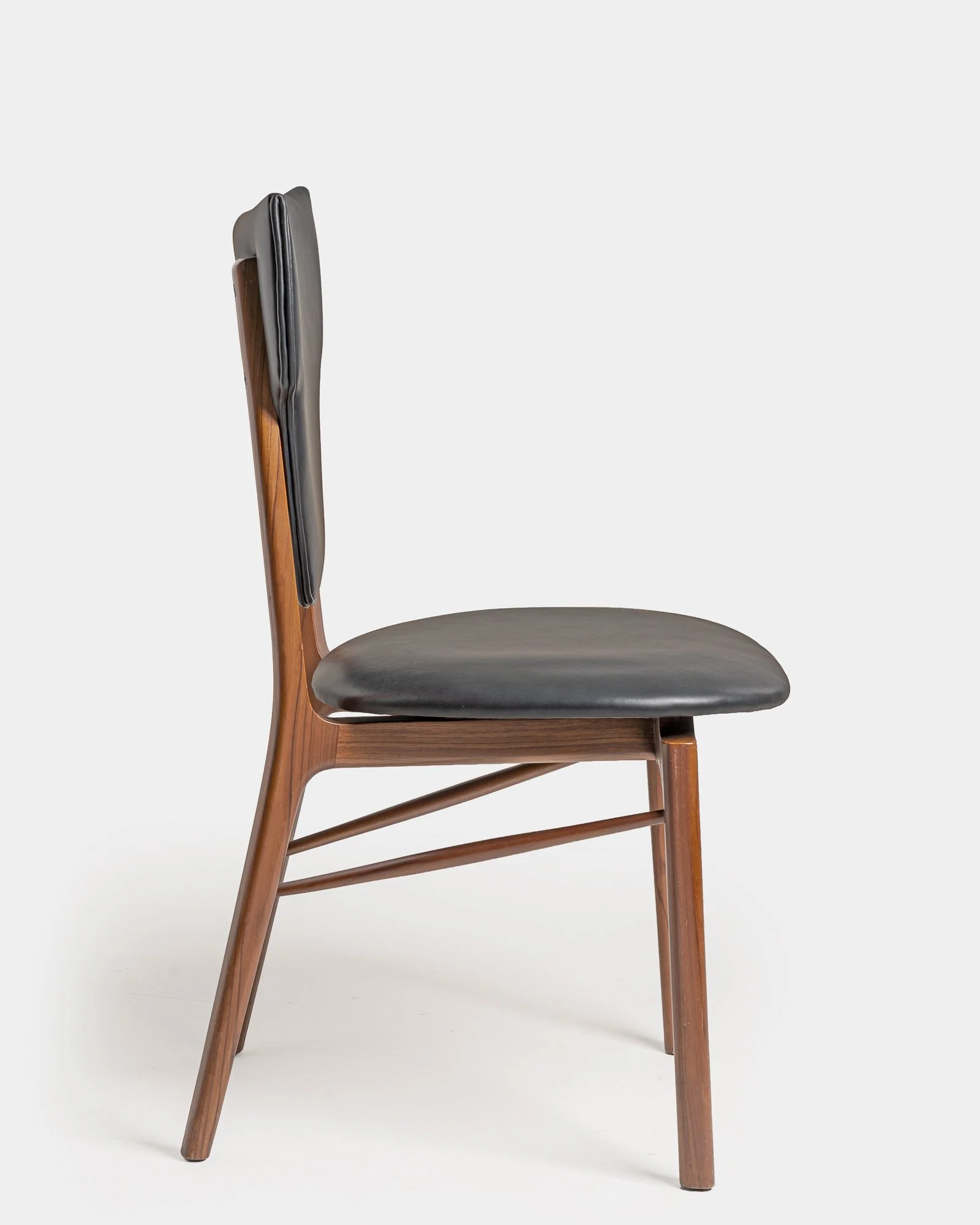 Taurus Dining Chair  (3).jpg