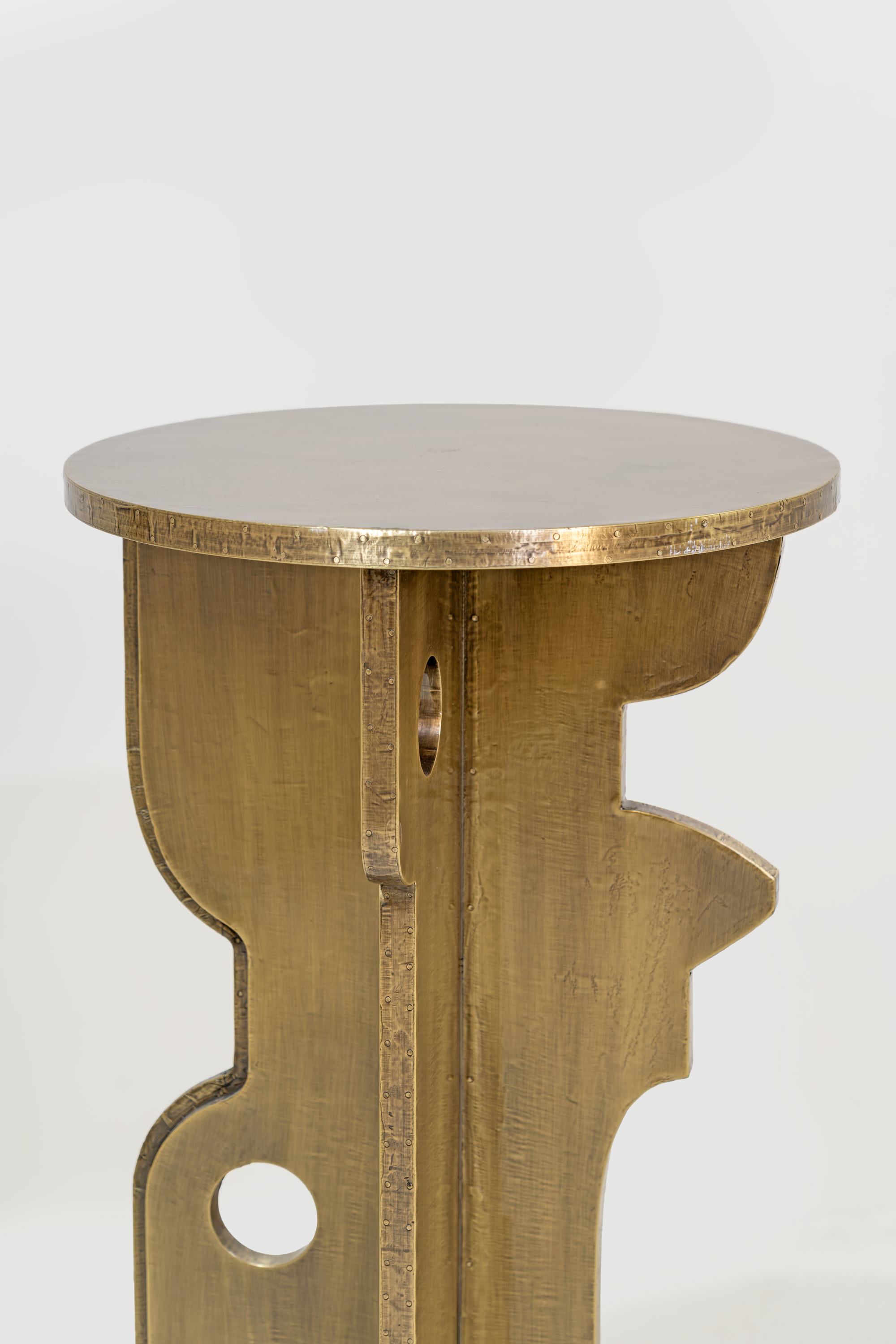 Bedouin Table Gold (9).png