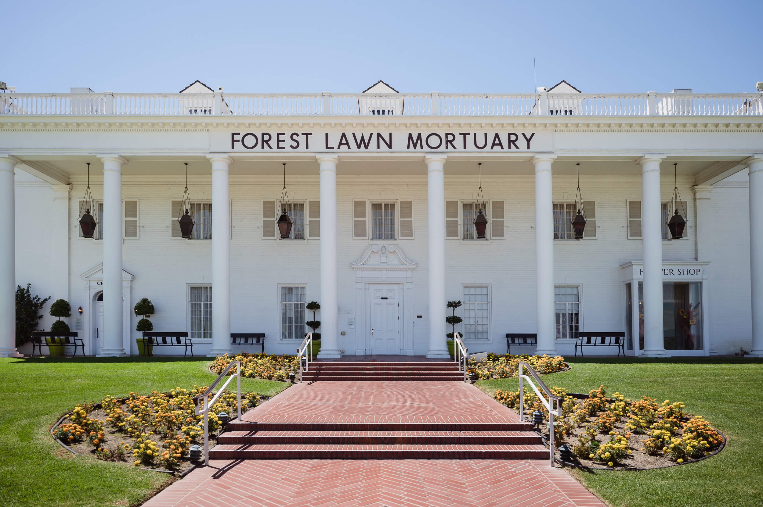 burial-service-forest-lawn-covina-california-1-h.jpg