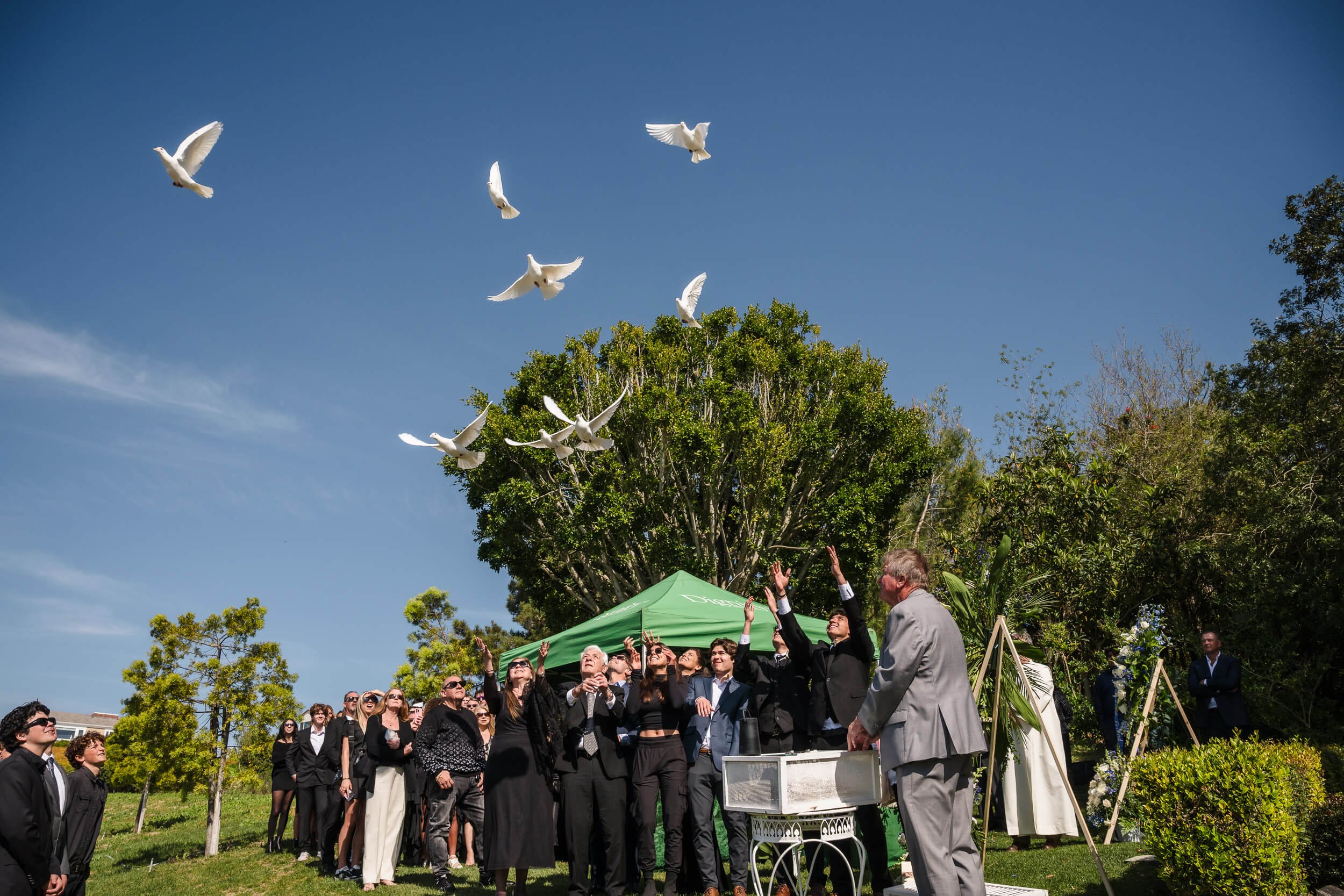 dove-release-ceremony-pacific-view-memorial-park-huntington-beach-california-1.jpg