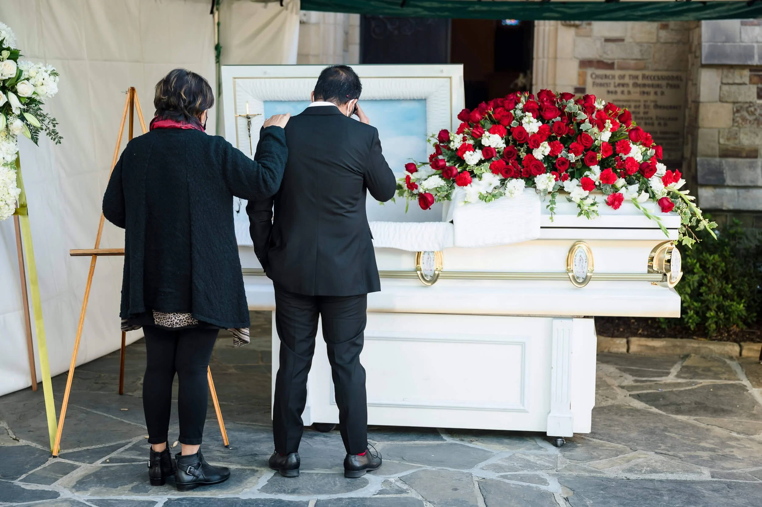 memorial-service-forest-lawn-glendale-california-1.jpg