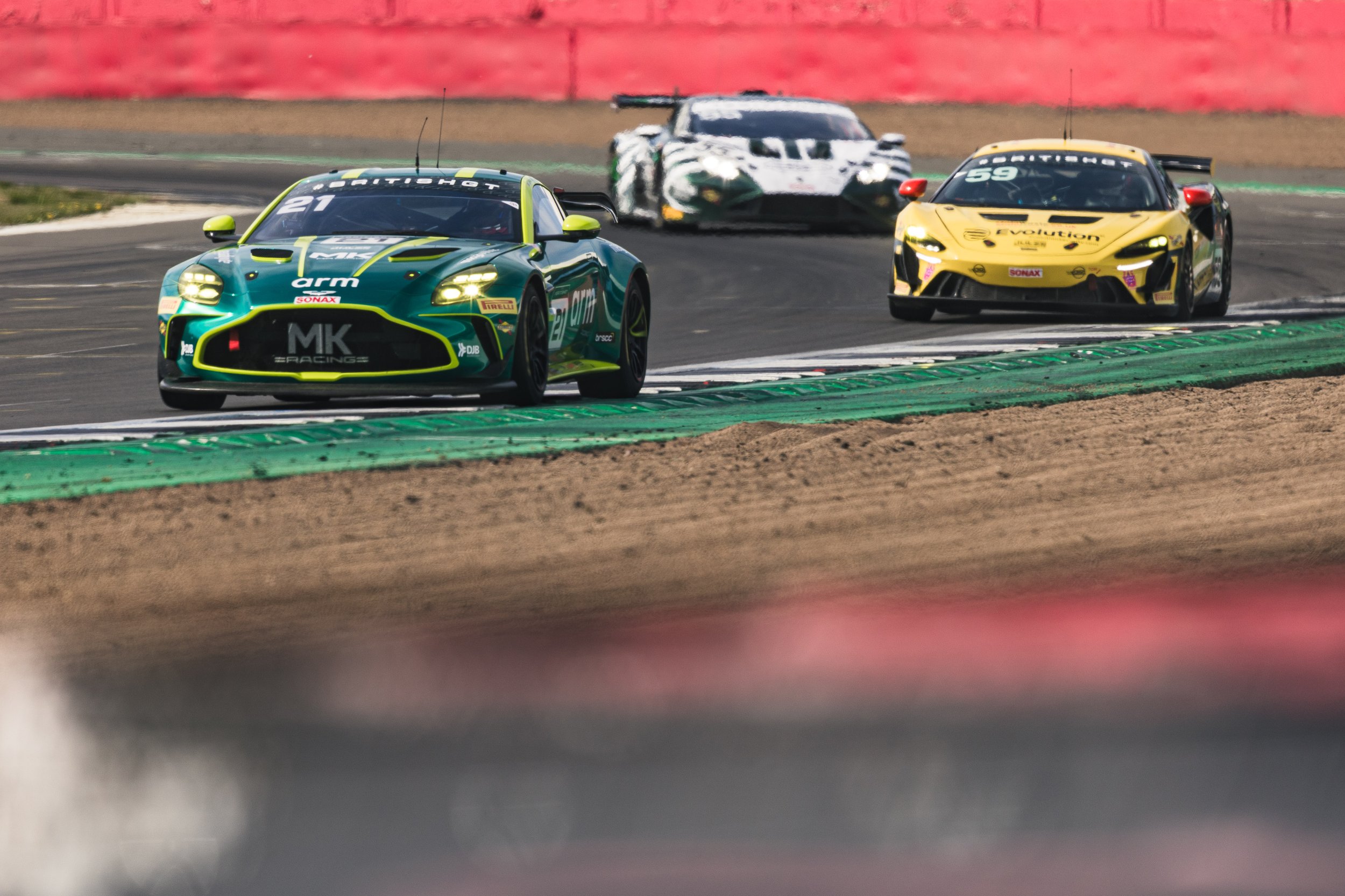 IM-BritishGT-Silverstone500-2017-20260425-2T3A2017-159.jpg
