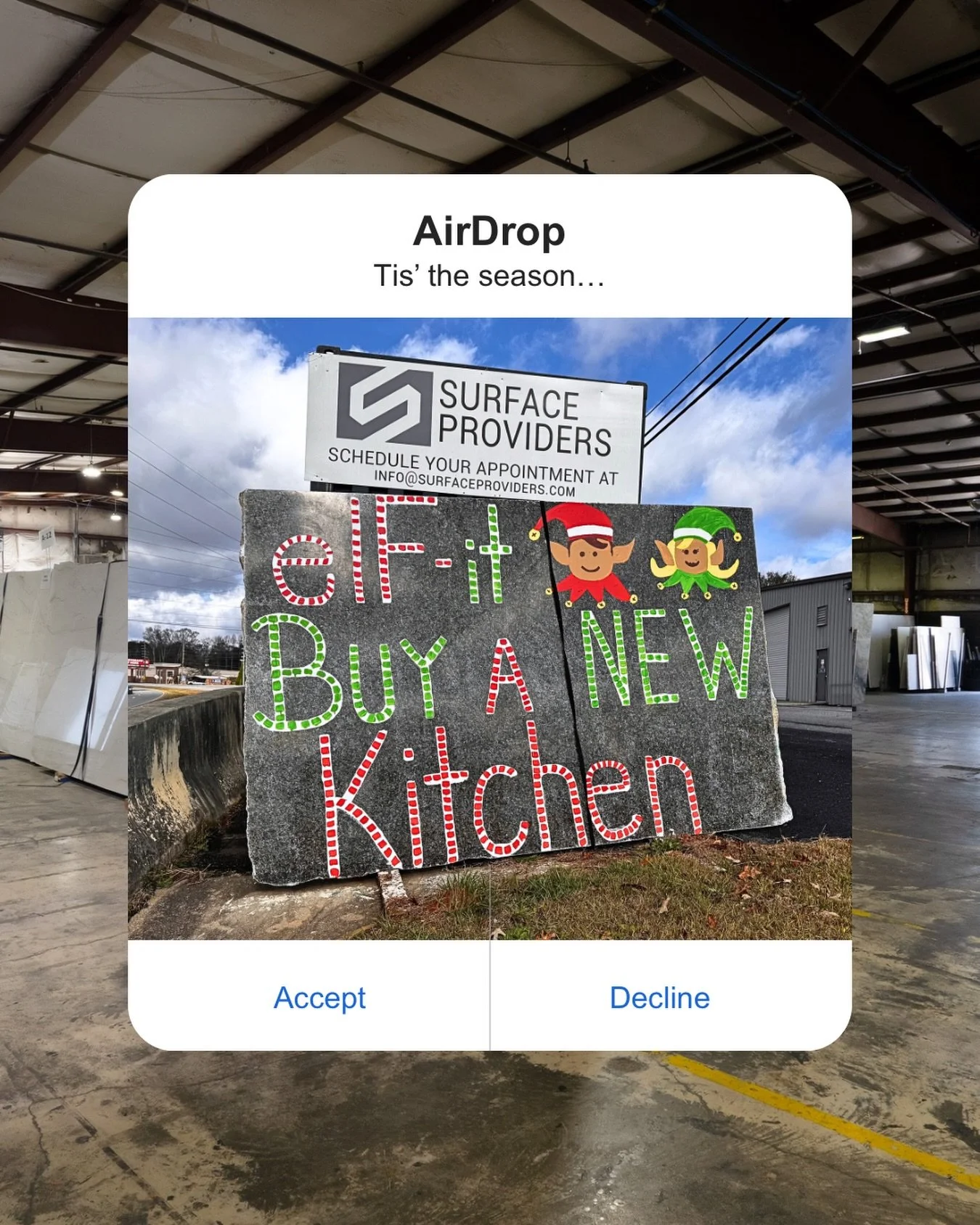 Tis&rsquo; the season for a new sign&hellip; &amp; surfaces! 🎄

📸 If you see our sign - take a picture &amp; tag us!

It&rsquo;s on the hill in front of our showroom off McFarland Pkwy, in Alpharetta. ✨🪧✨

_____

📍SHOWROOM &amp; SLAB GALLERY:
845