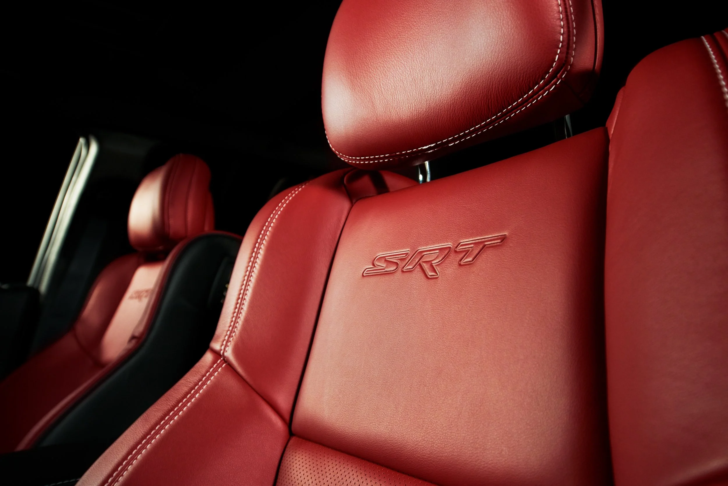 D2_SRT_DURANGO_SEATS_0641.jpg