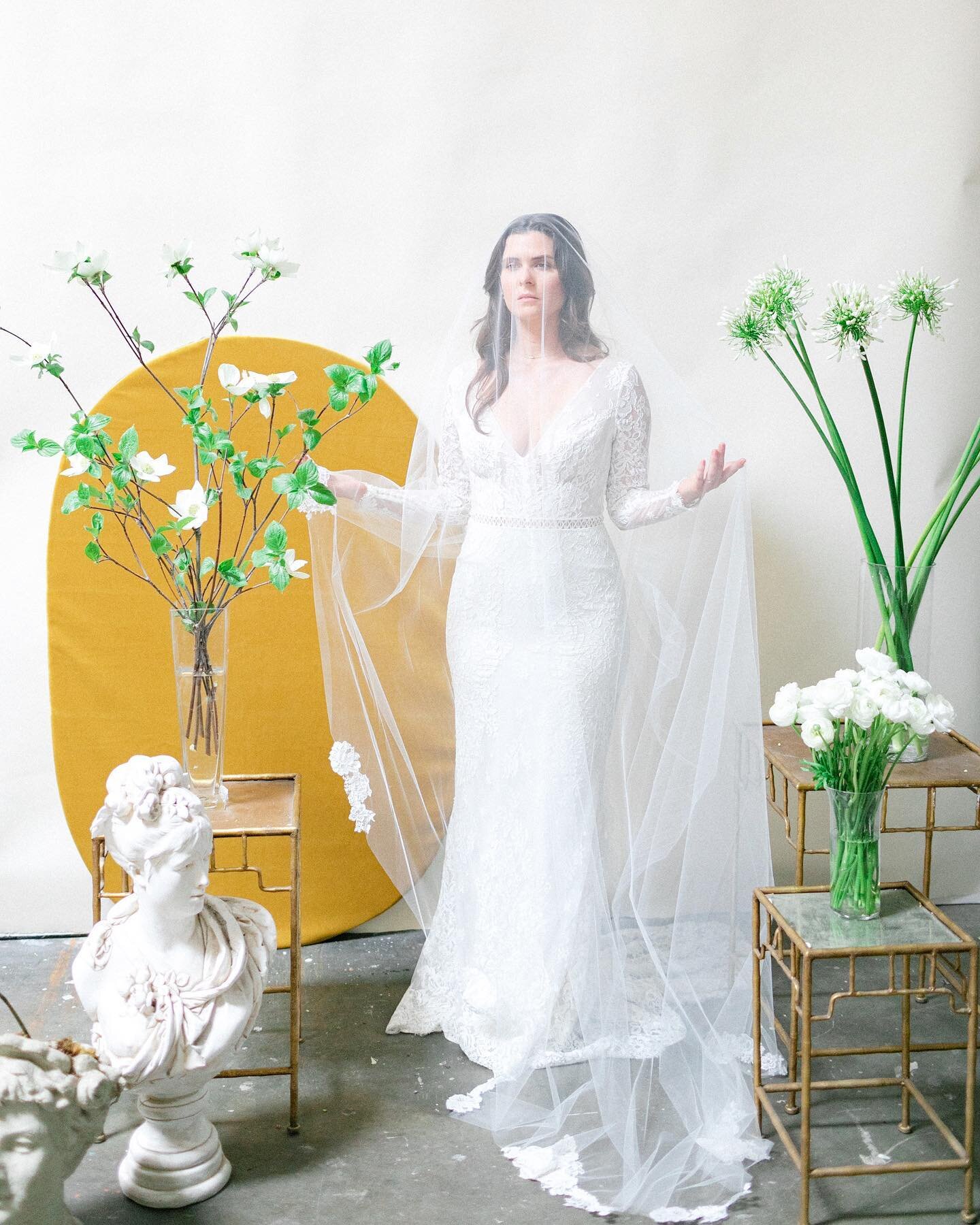 ⁠⁠
⁠⁠
⁠⁠
✨Where there is a woman, there is magic. - Ntozake Shange ✨⁠⁠
⁠⁠
⁠⁠
Flowers: @bloomsdesignhouse ⠀⁠⁠
Dress: @thedresstheorysandiego⁠⁠
Model and HMUA: @lindseymaureenjones ⠀⁠⁠
⠀⁠⁠
⠀⁠⁠
#sandiegowedding #sandiegoweddingphotography #socalwedding 