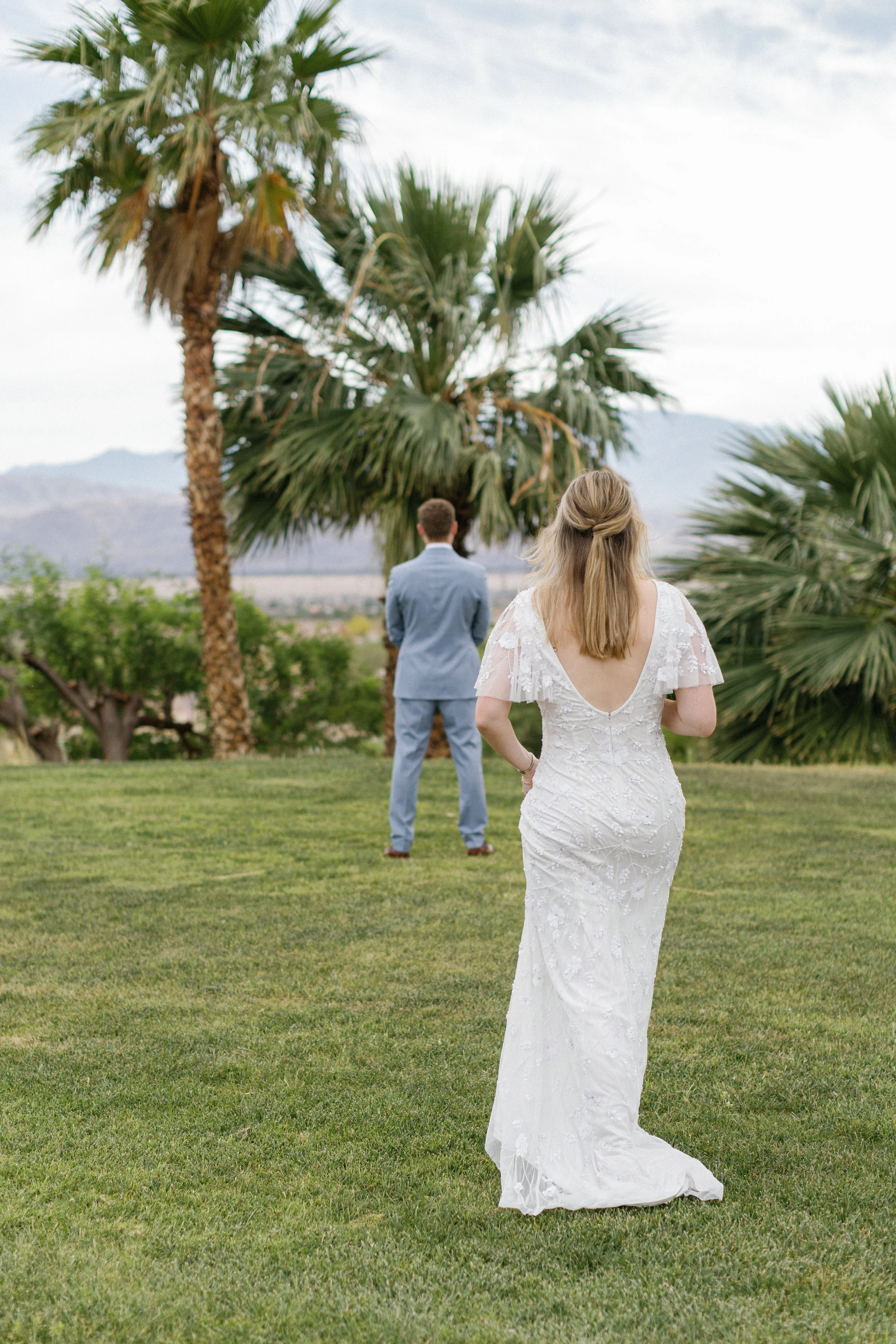 Clair and Chris Sneak Peaks-3.jpg