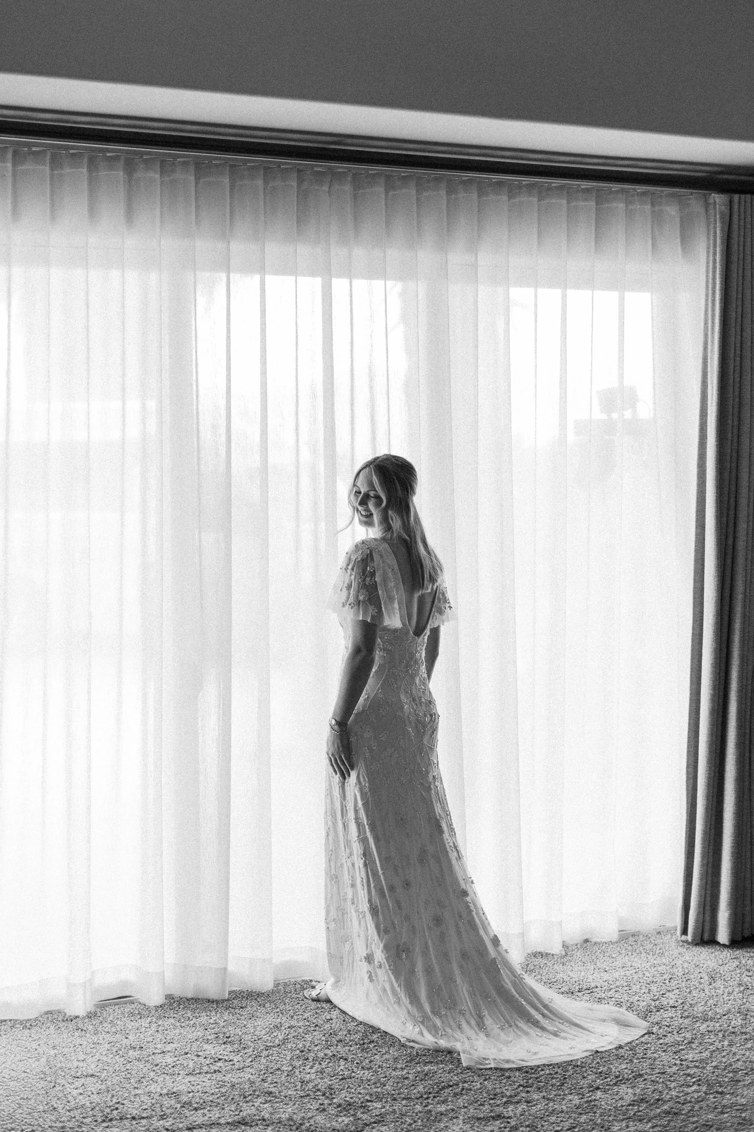 Clair and Chris Sneak Peaks-6.jpg