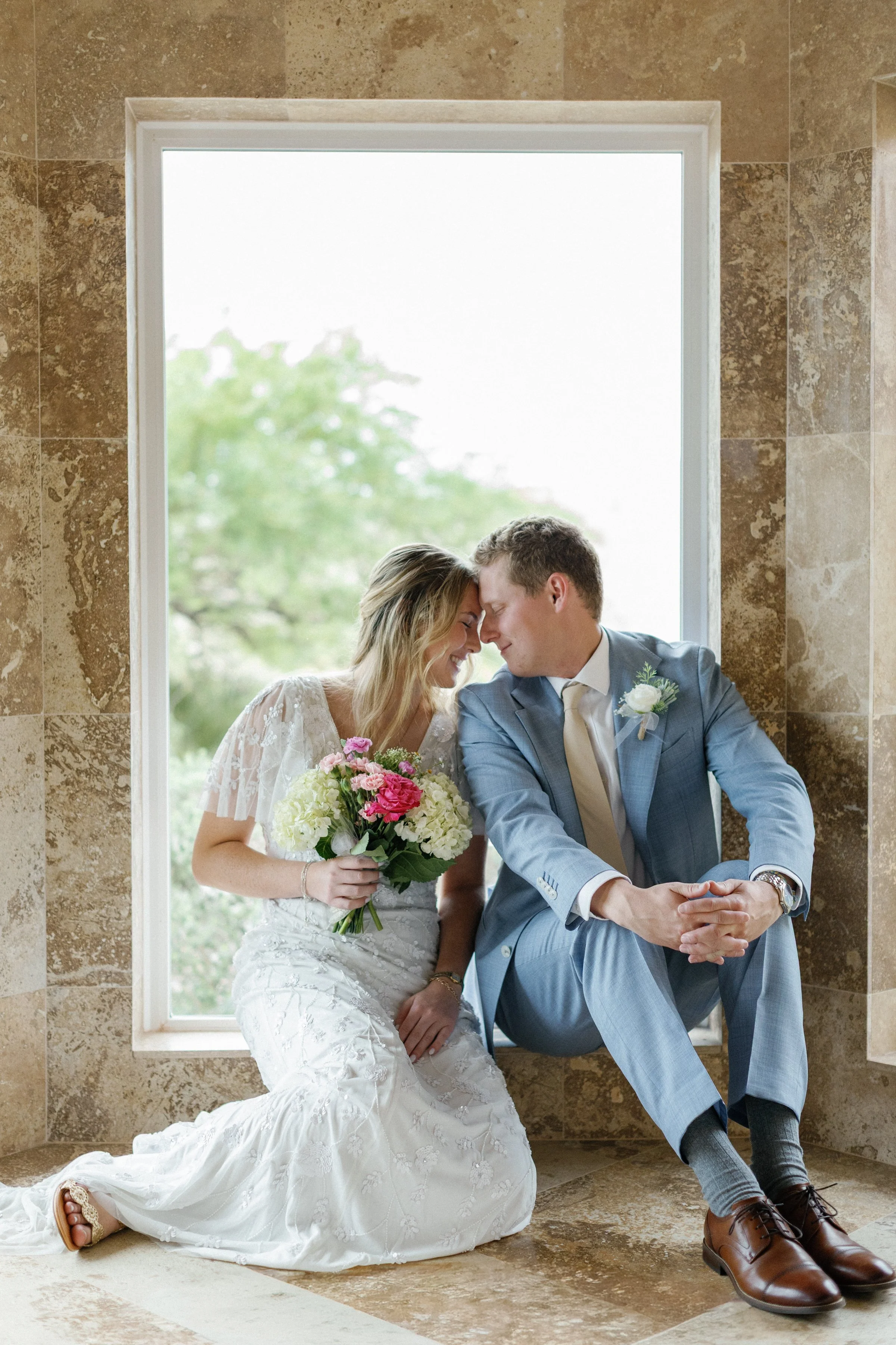 Clair and Chris Sneak Peaks-8.jpg