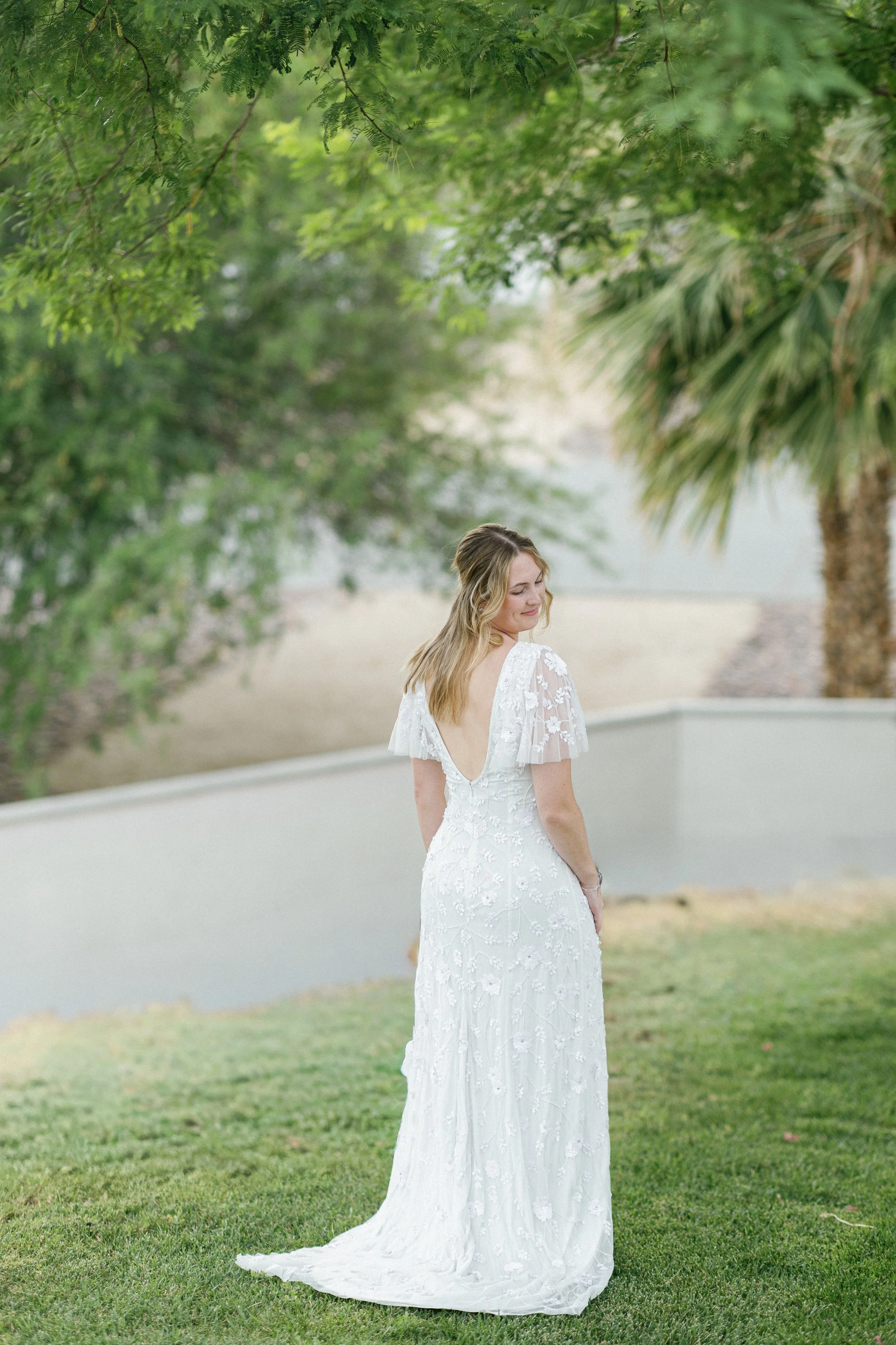 Clair and Chris Sneak Peaks-18.jpg