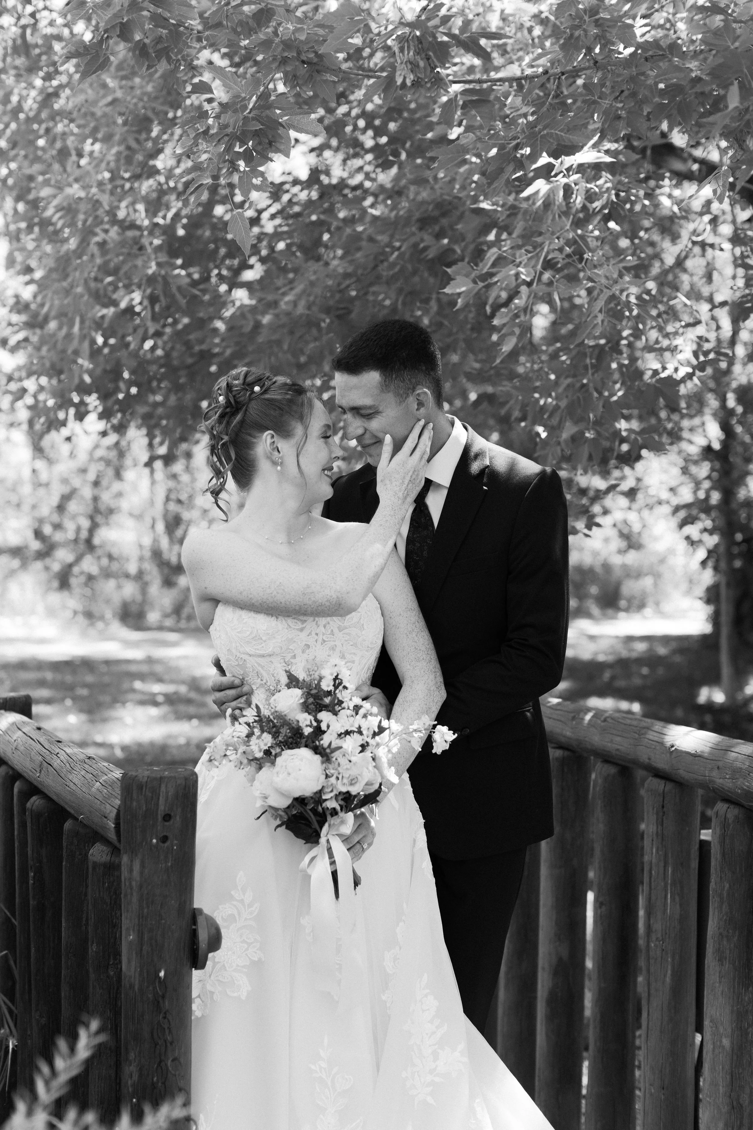 Jakson and Carlie's denver botanic gardens at chatfield farms Wedding-11.jpg