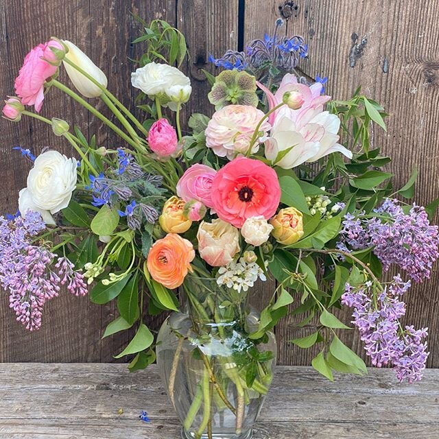 Happy May Day to all ~ order your Mother&rsquo;s Day special bouquets on the Morning Star website 🌸🌱💐 link in bio.