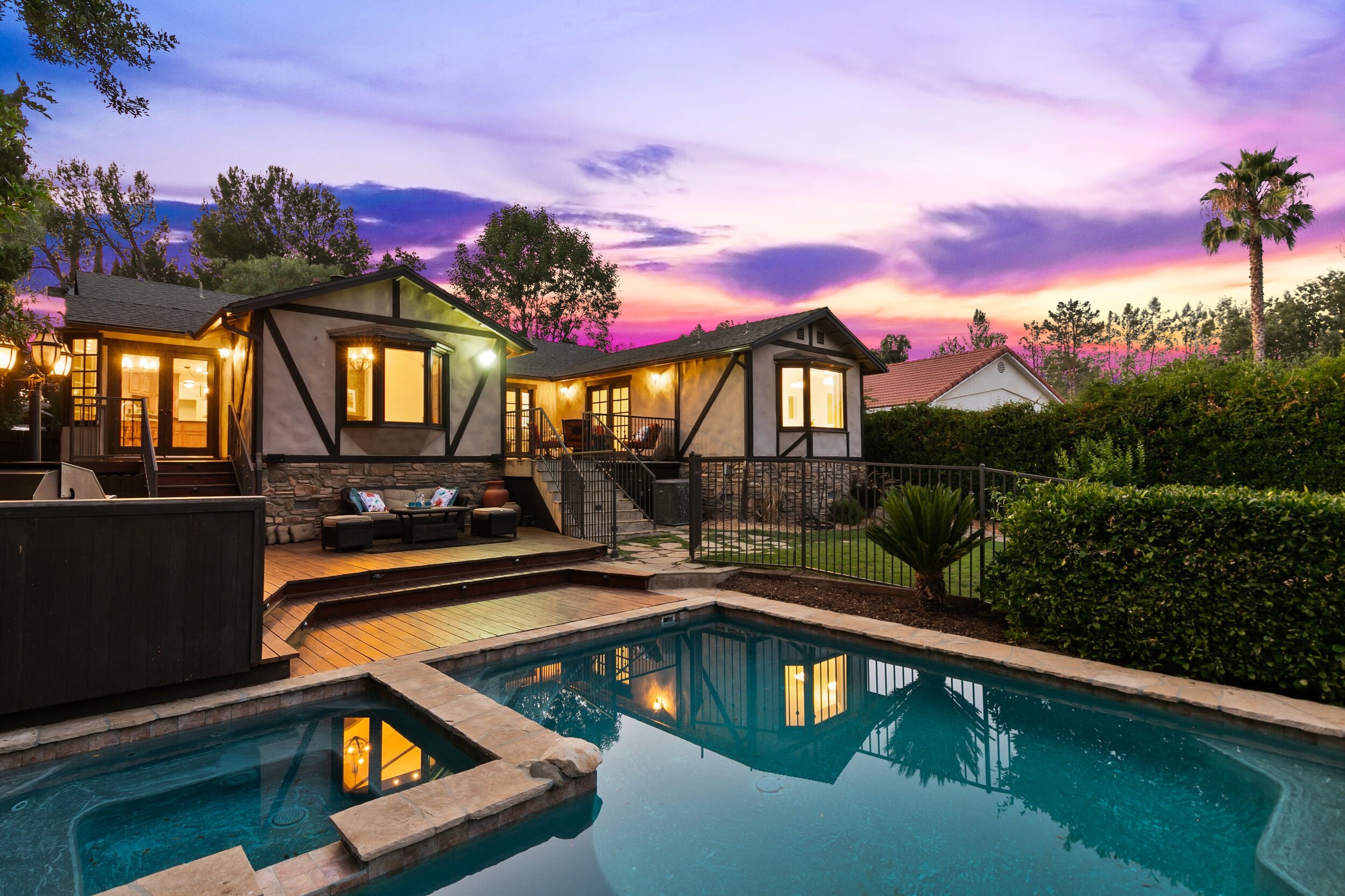 Featured Listings.JPG