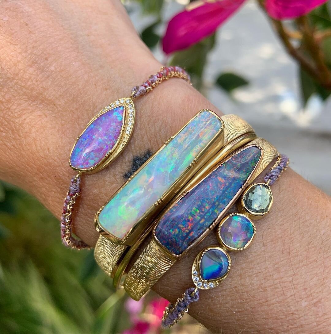 Has MEYSPRING's Mystic Opal ✨mystified✨ you yet? 🥰 While this