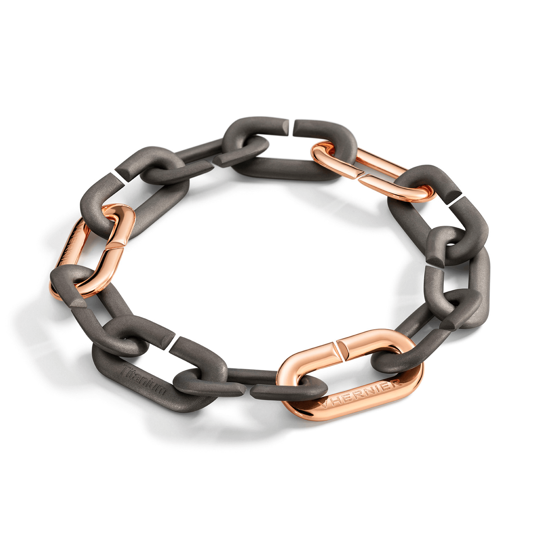 Capri: Vhernier “Mon Jeu” bracelet, $2,580 