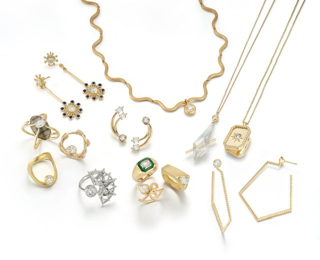 De Beers Jewelers Launches Line of Genderless Diamond Jewelry
