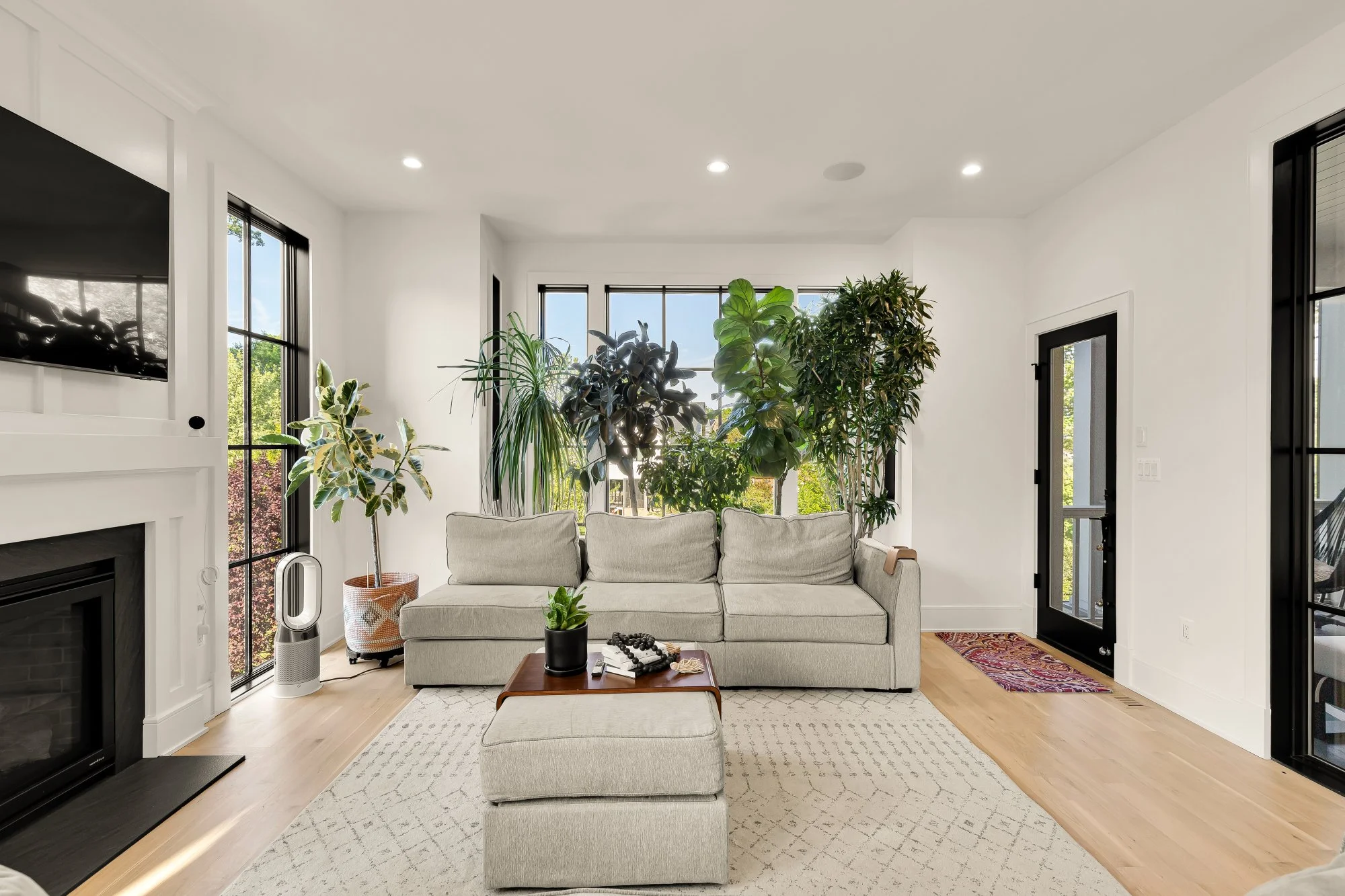 135 N Edgewood St-0035.jpg