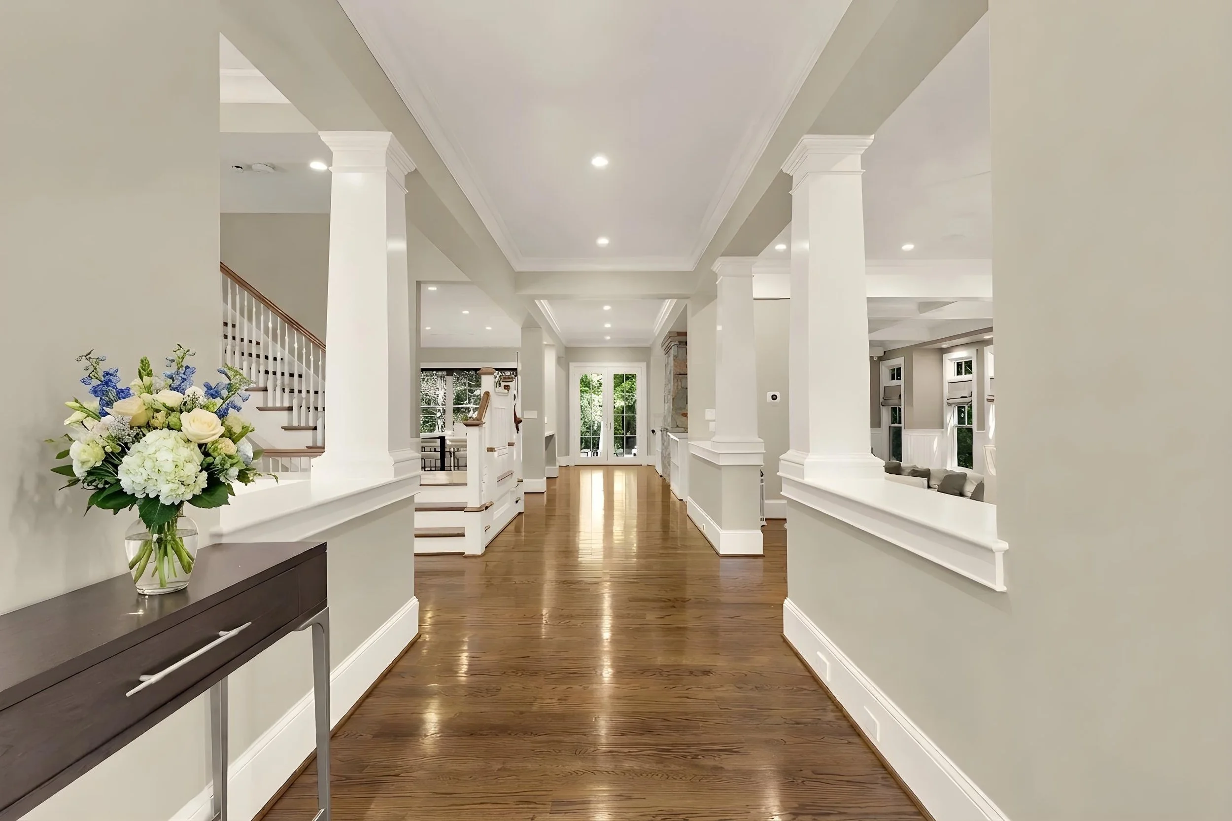 8819 Chalon Dr-0007.jpg