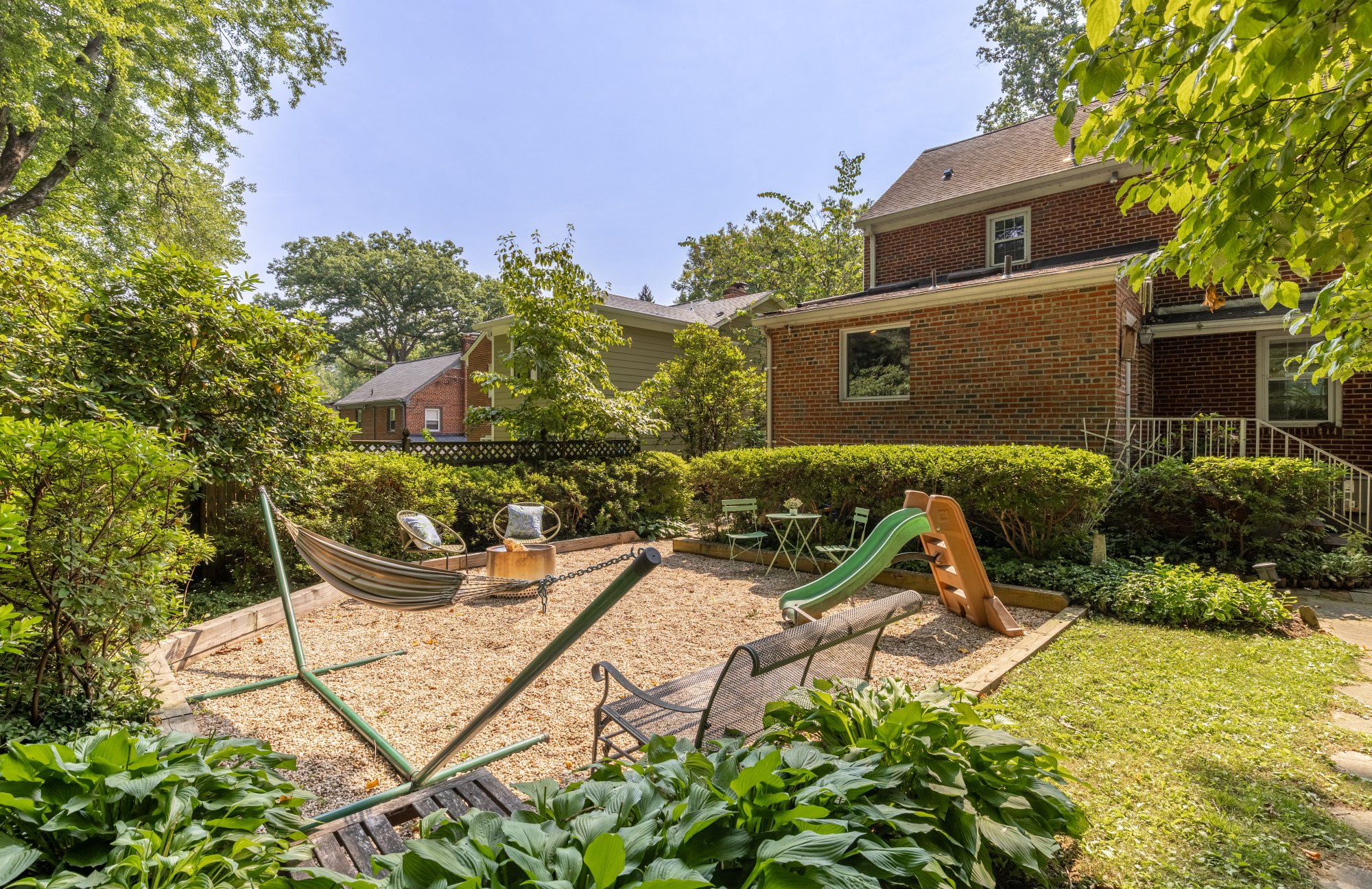 8406 Hartford Ave EXT-0007.jpg