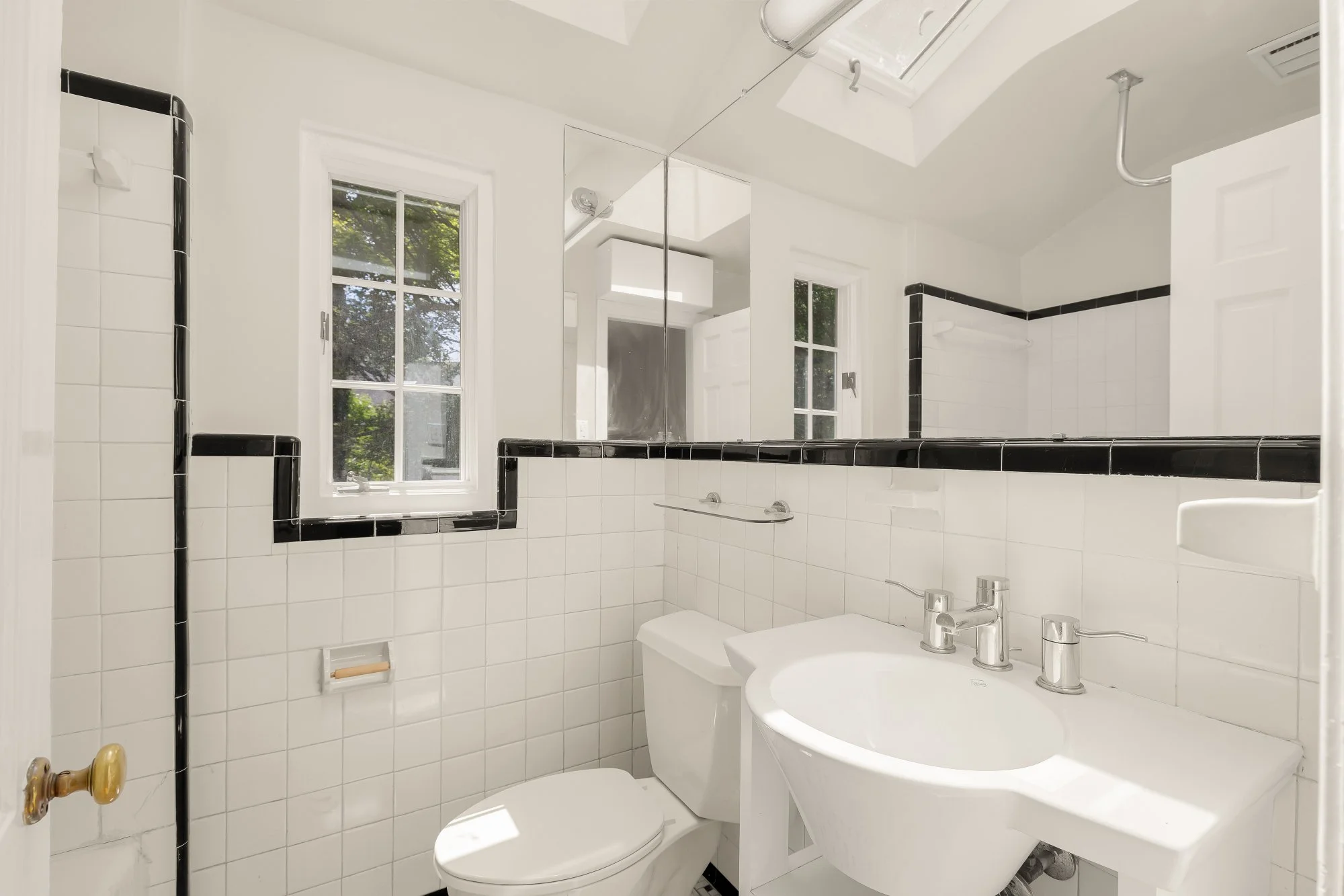 5806 Wilson Ln-0030.jpg