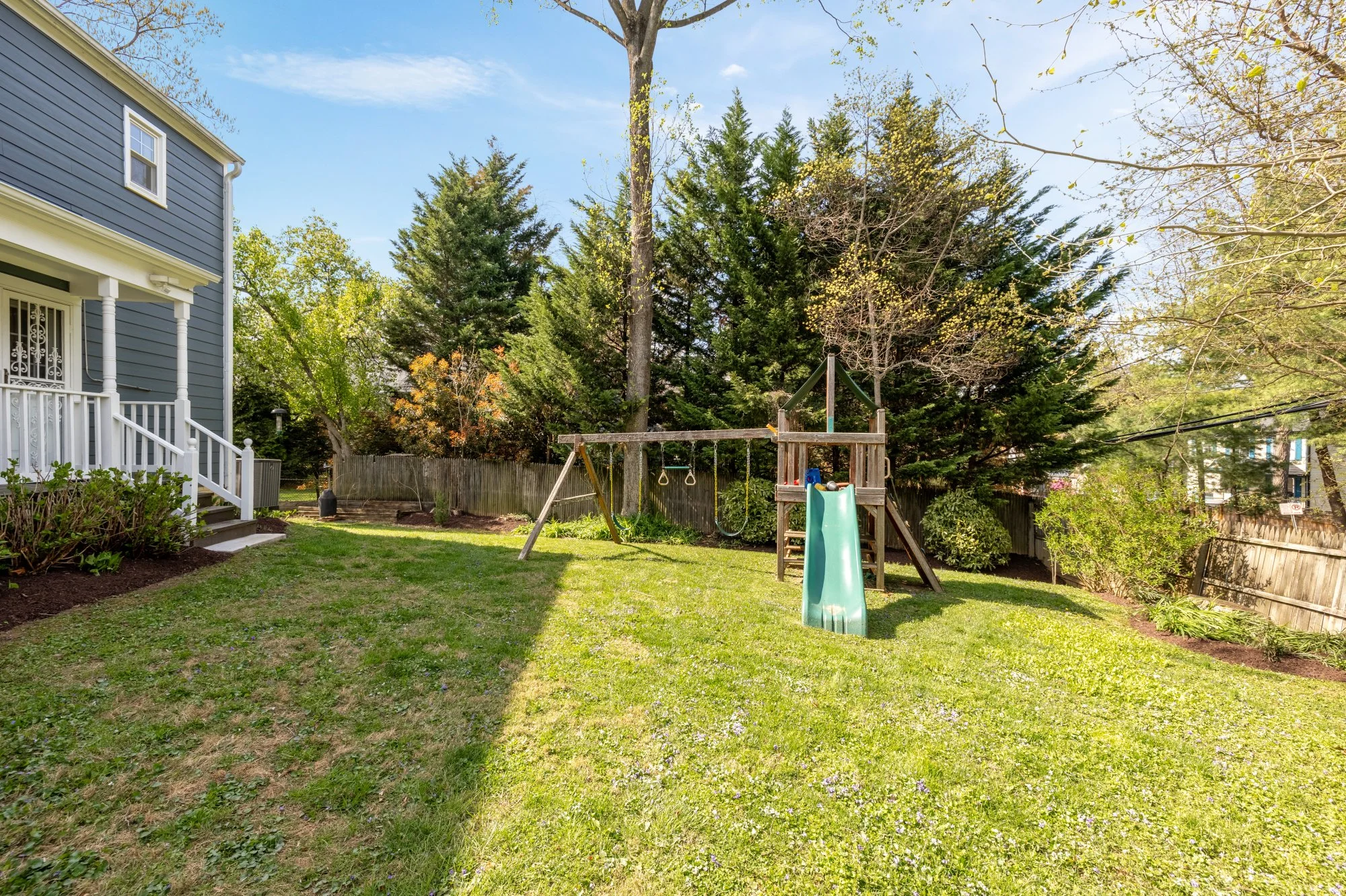 1601 Noyes Dr-0007.jpg