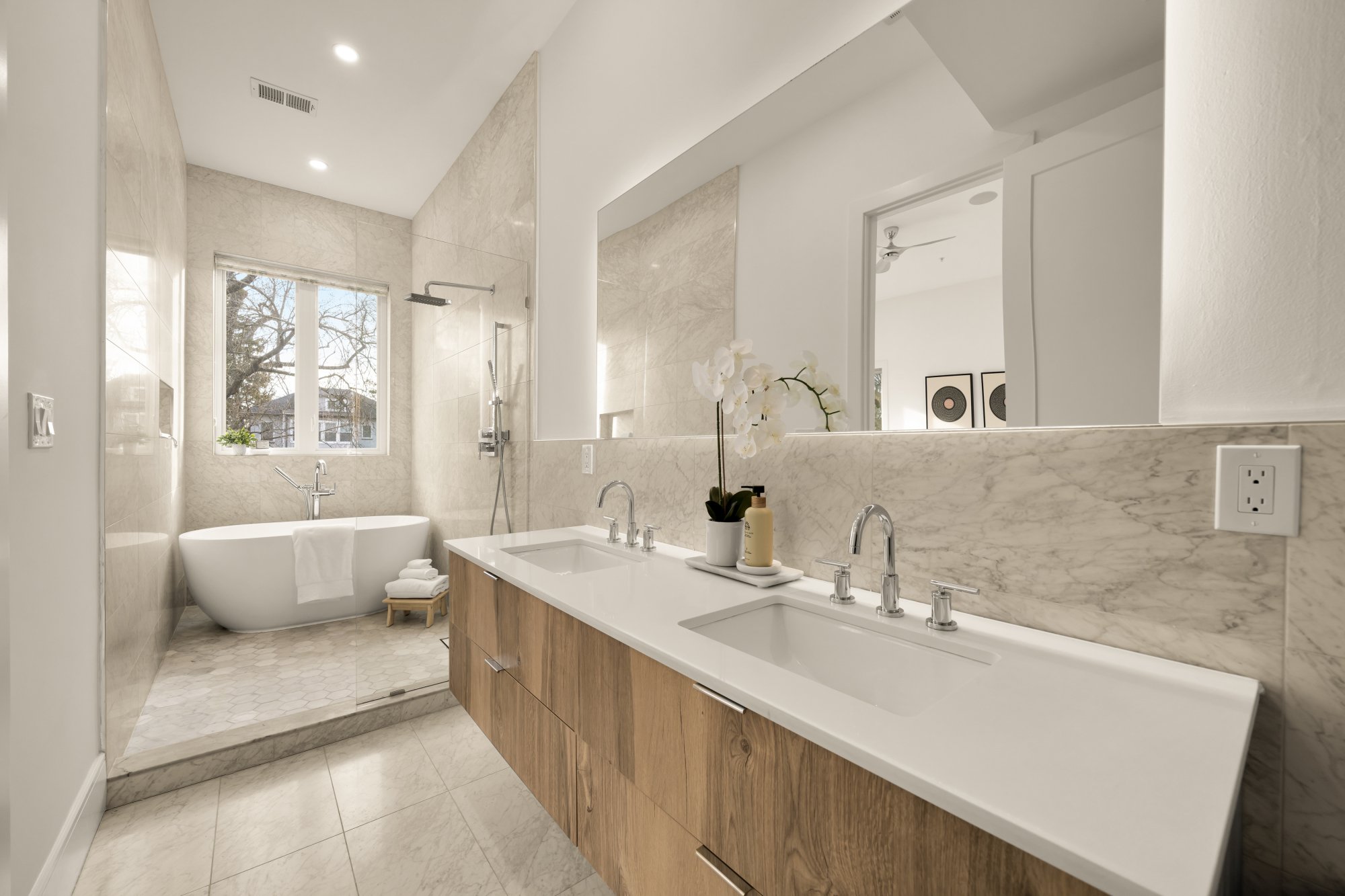 1210 Holly St NW-0049.jpg