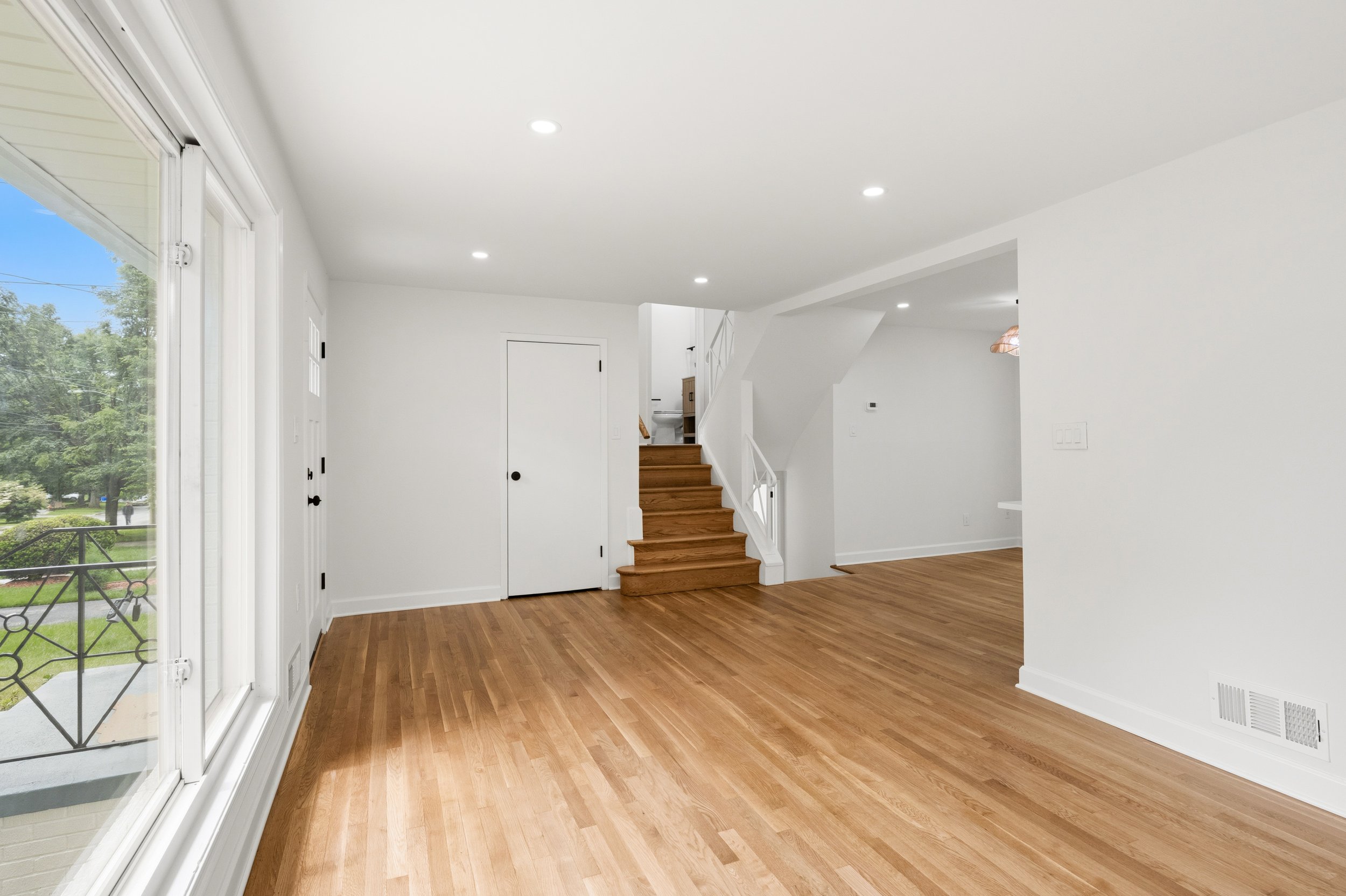 9912 Grayson Ave, Silver Spring, MD 20901, USA - 0003.jpg