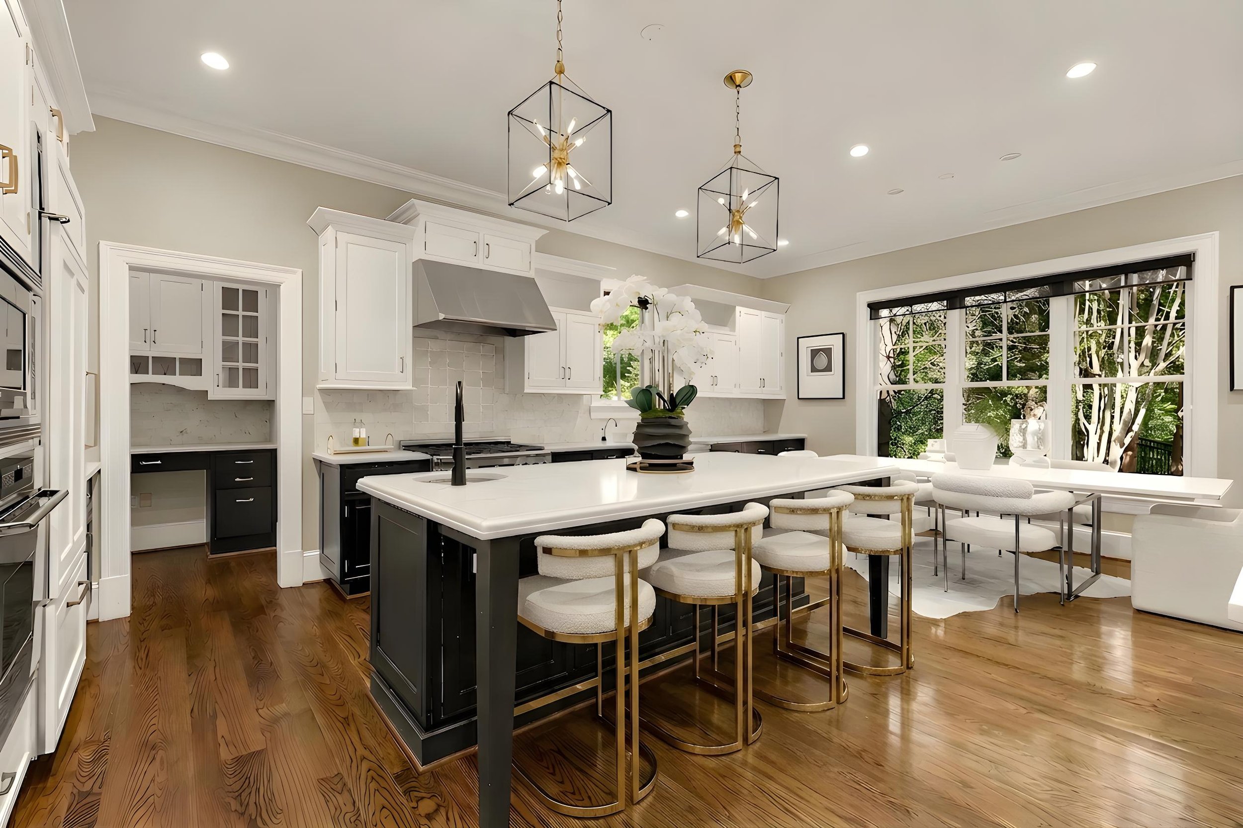 8819 Chalon Dr-0023.jpg