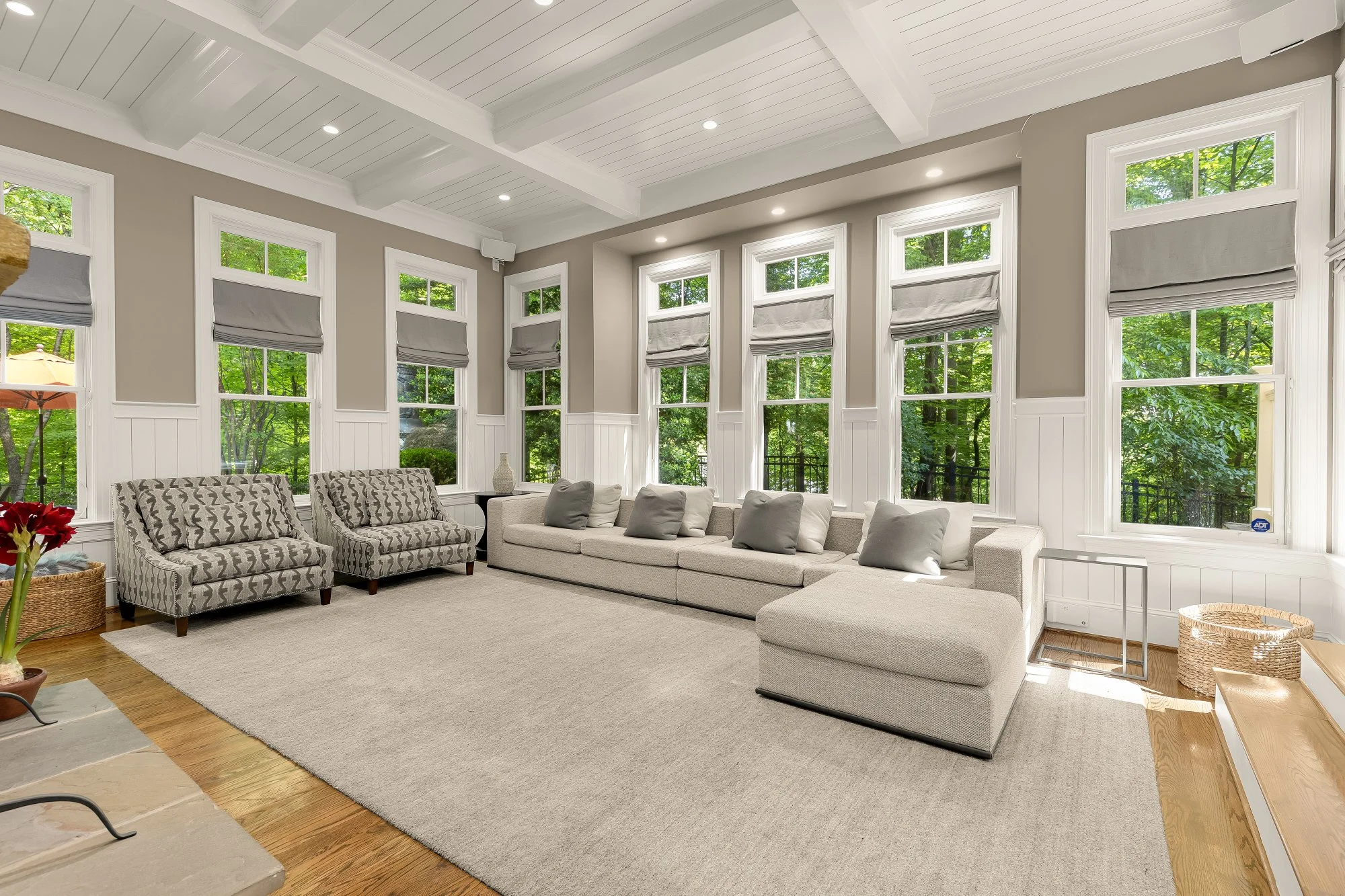 8819 Chalon Dr-0016.jpg