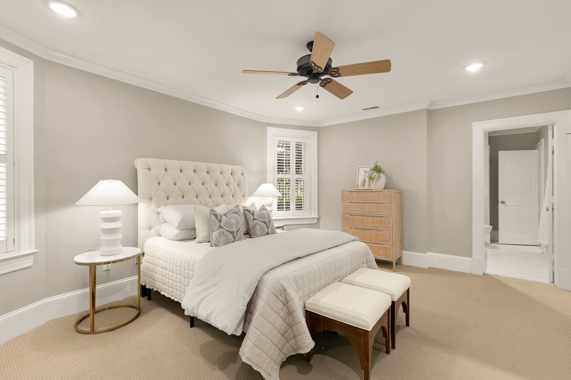 8819 Chalon Dr-0059.jpg