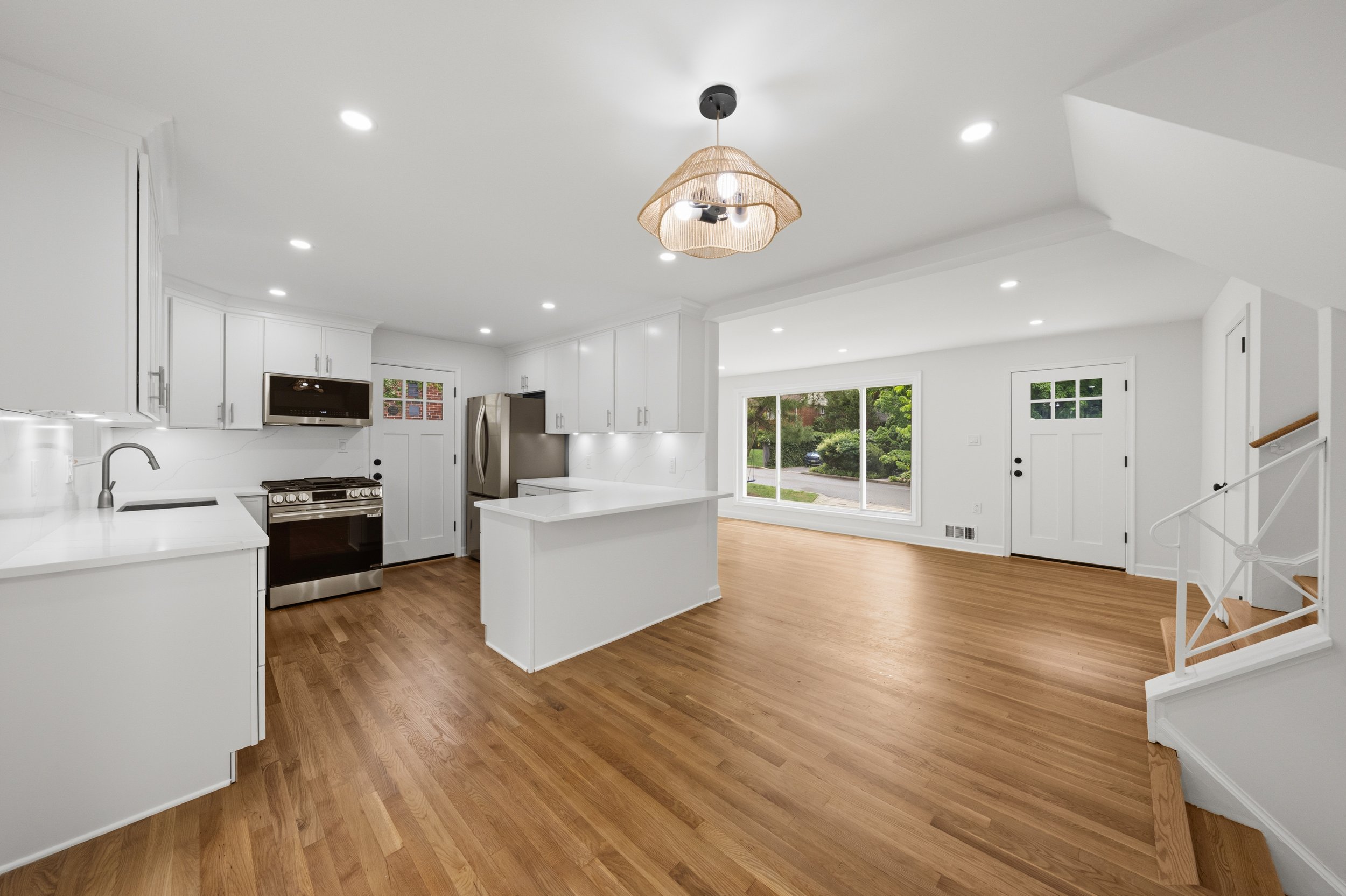 9912 Grayson Ave, Silver Spring, MD 20901, USA - 0008.jpg