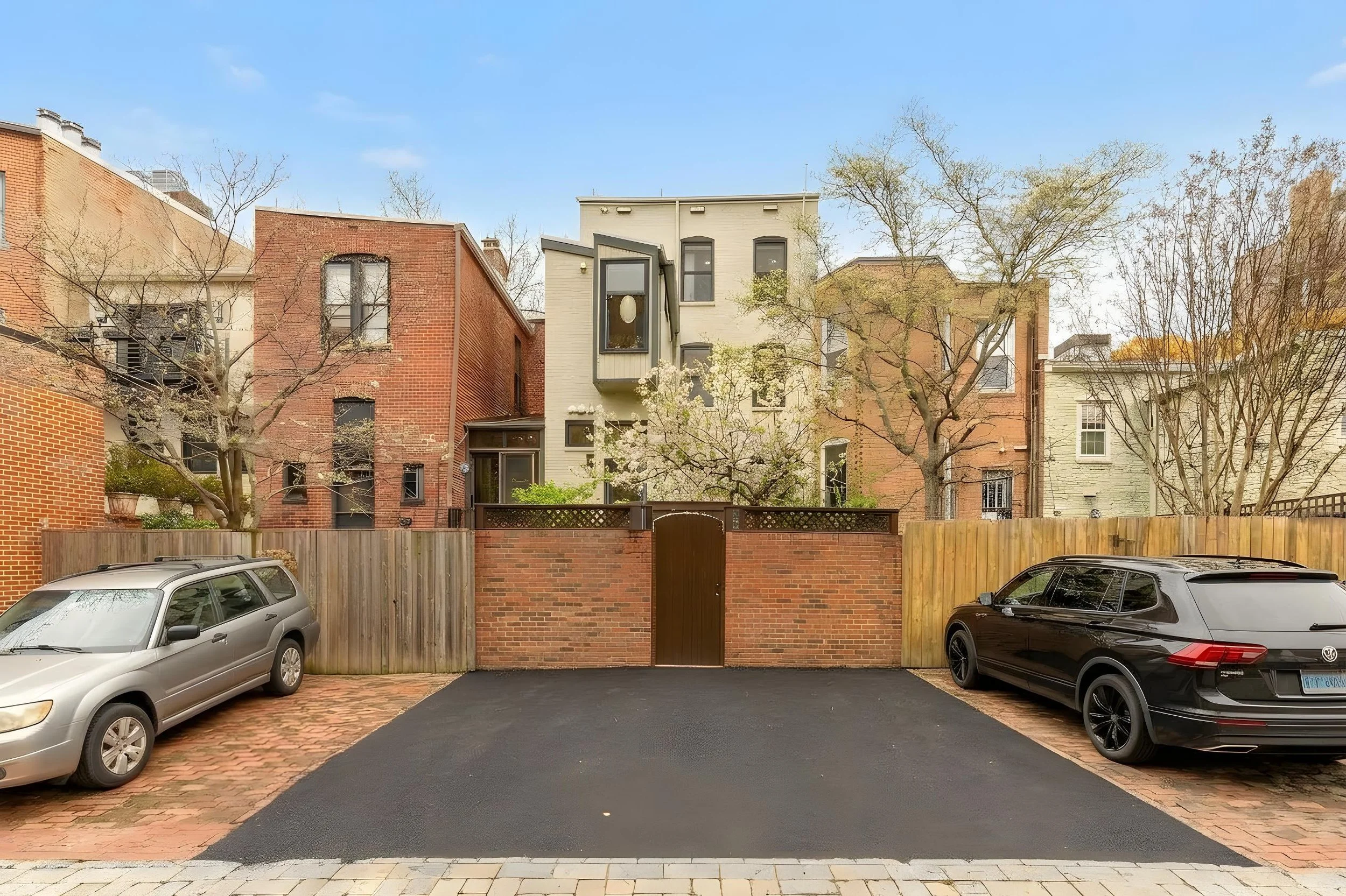 1520 Corcoran St NW-0101.jpg