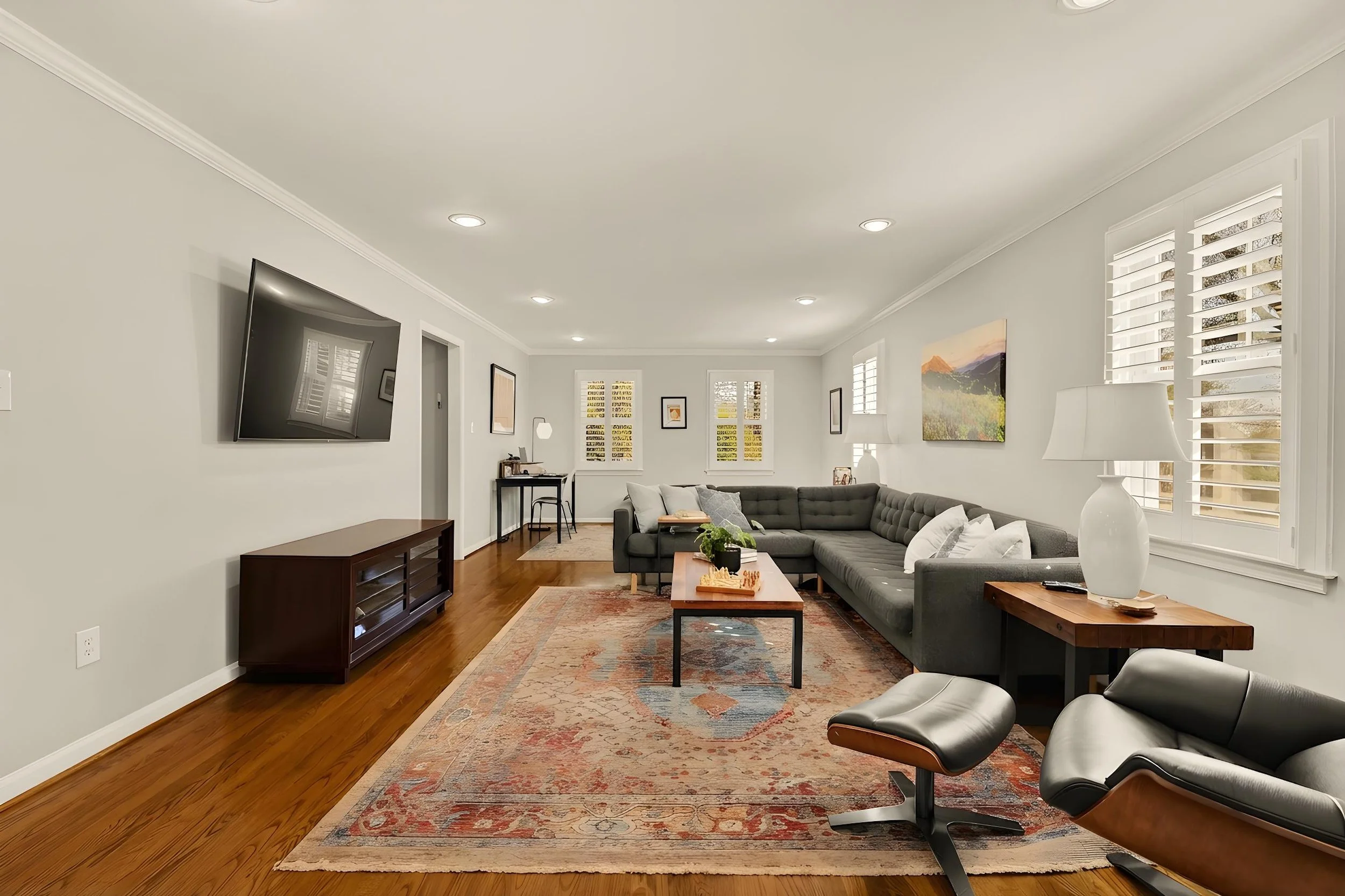 1601 Noyes Dr-0023.jpg