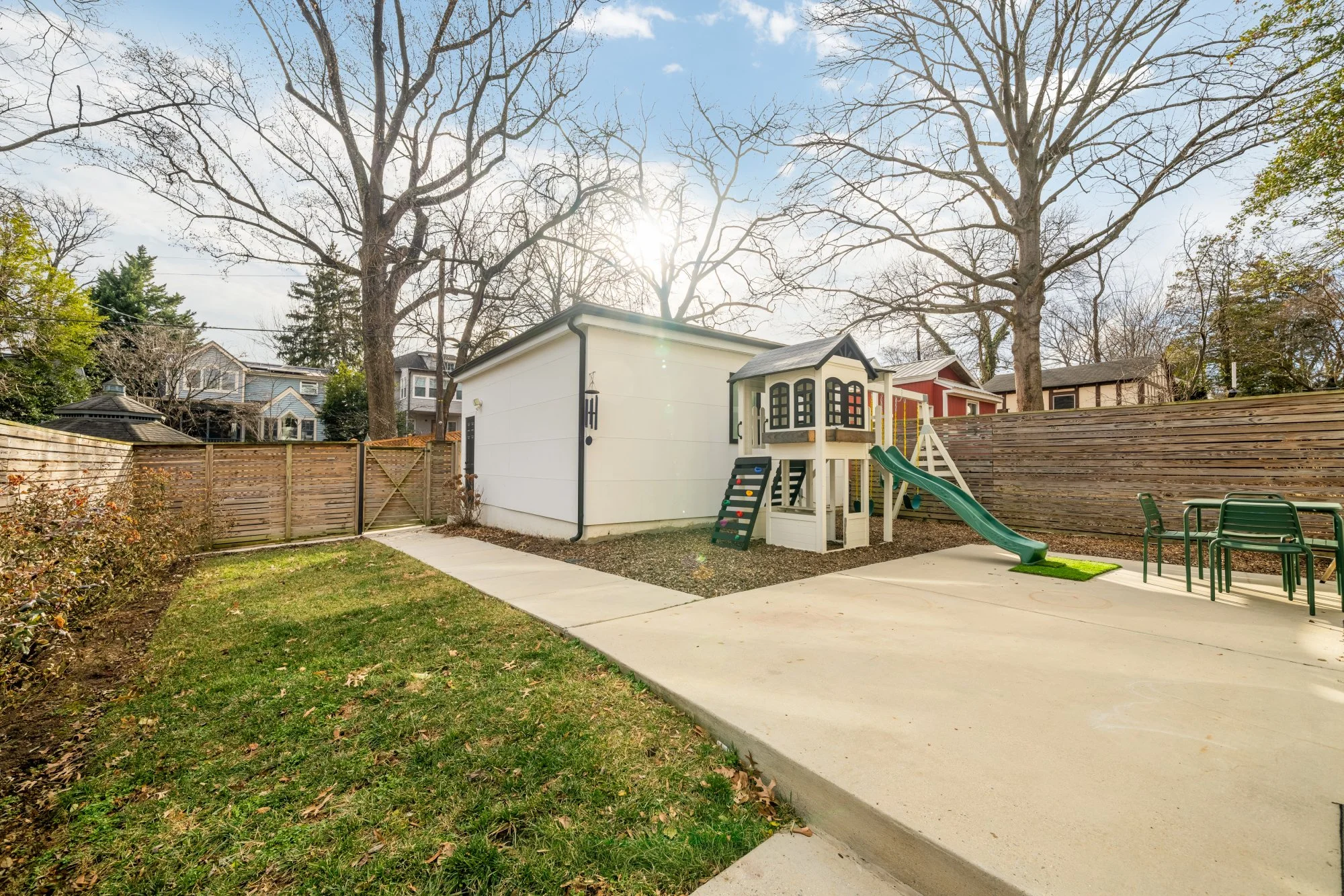 1210 Holly St NW-0034.jpg