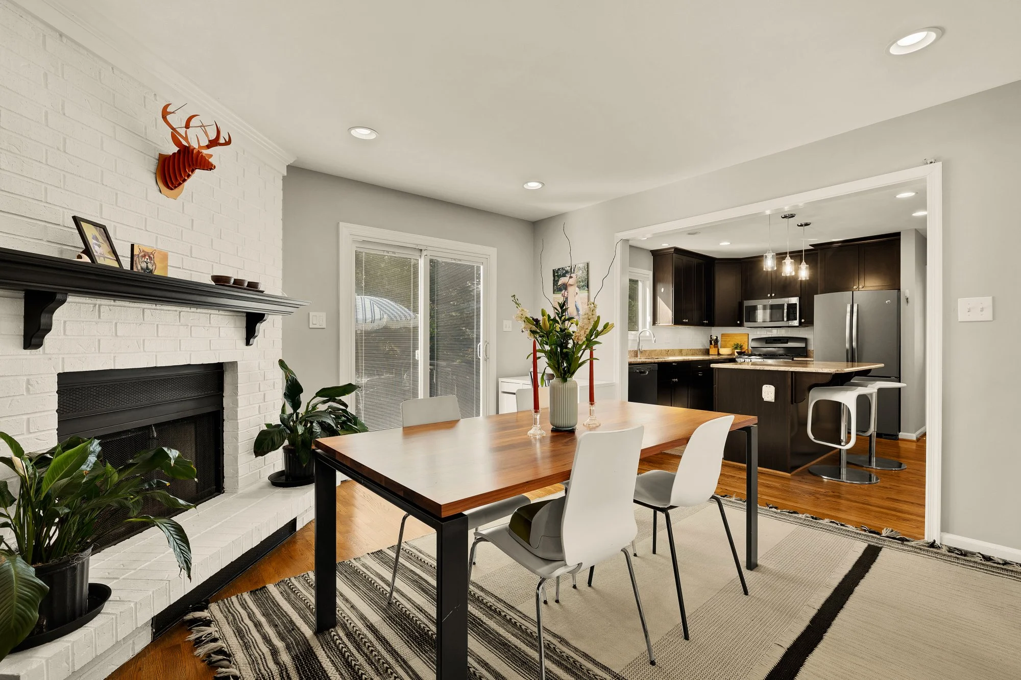 1601 Noyes Dr-0031.jpg