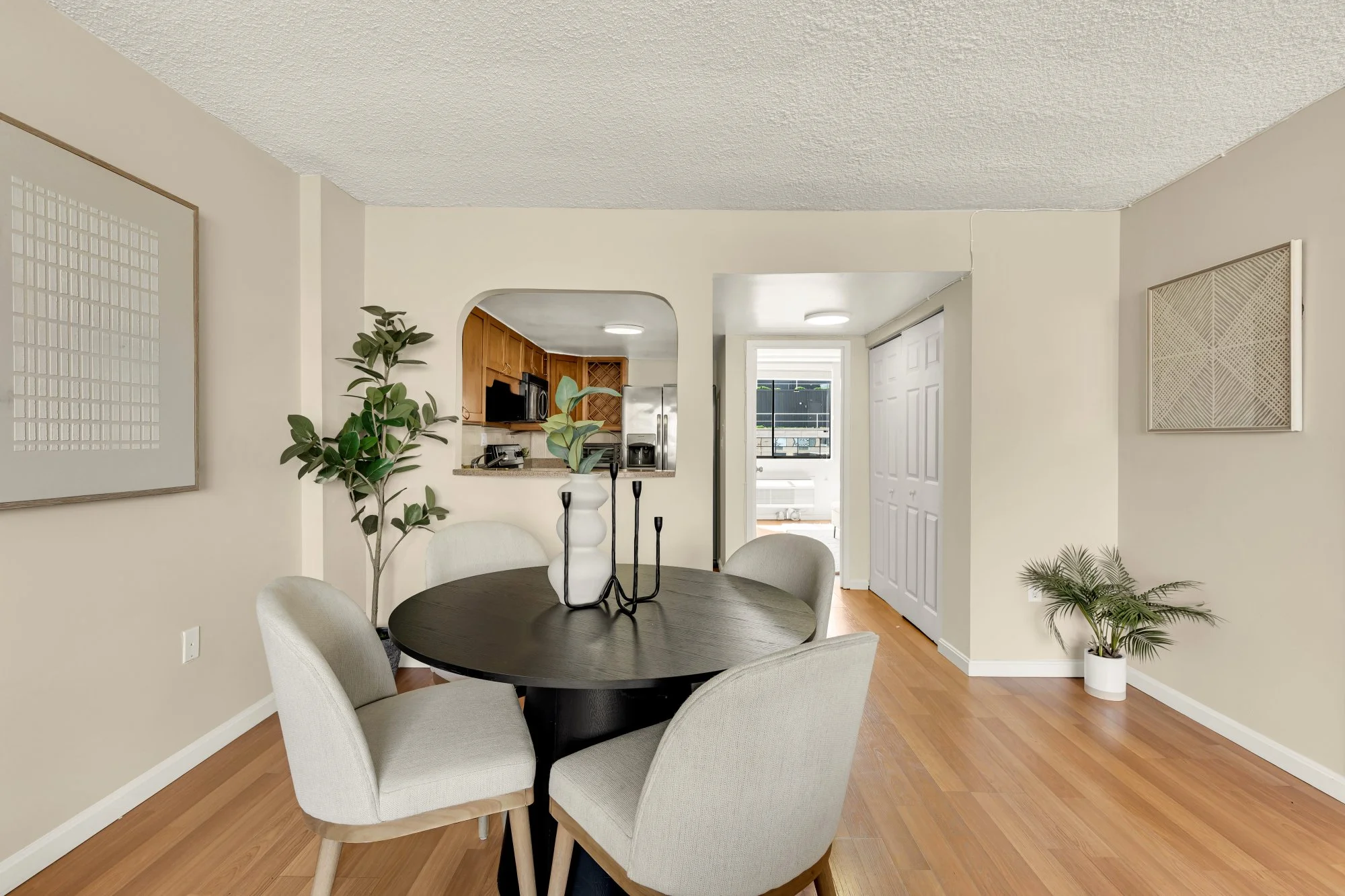 1325 18th St NW 1010-0011.jpg