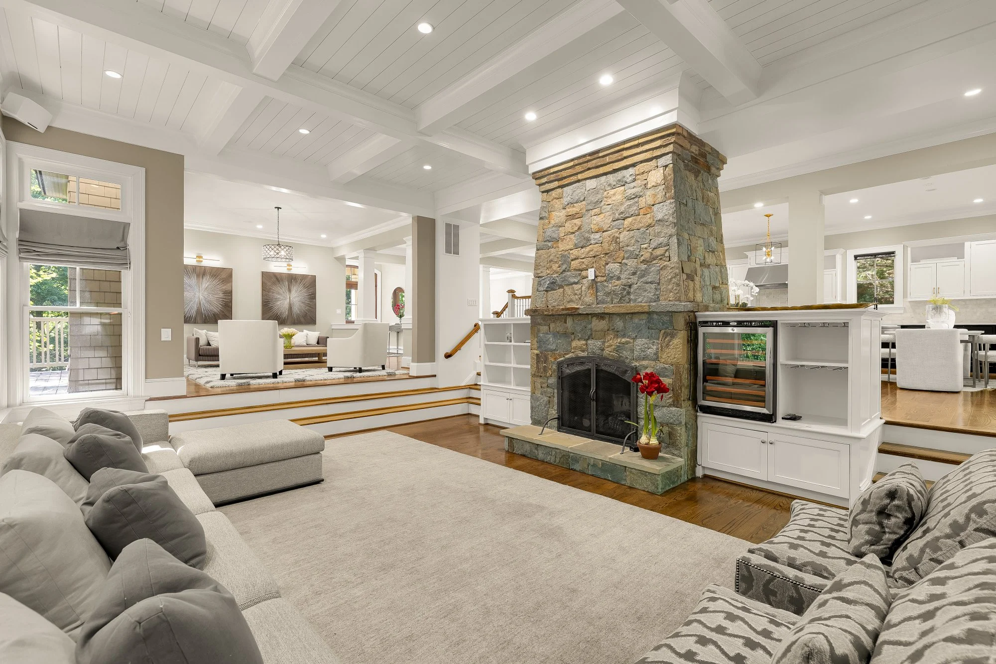8819 Chalon Dr-0018.jpg