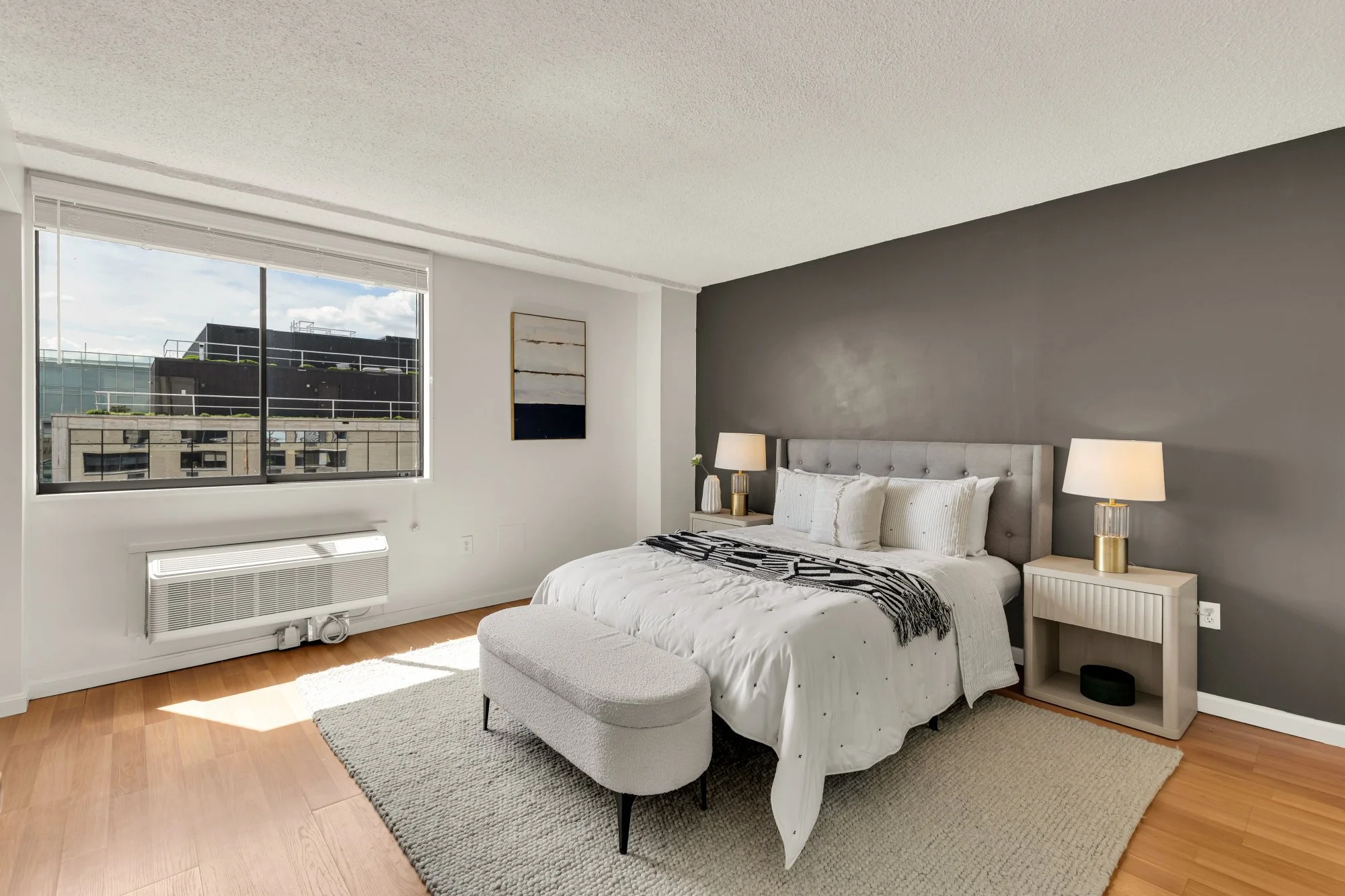 1325 18th St NW 1010-0019.jpg