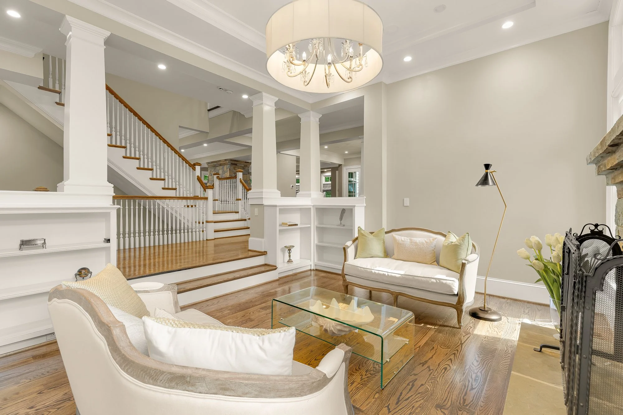8819 Chalon Dr-0036.jpg