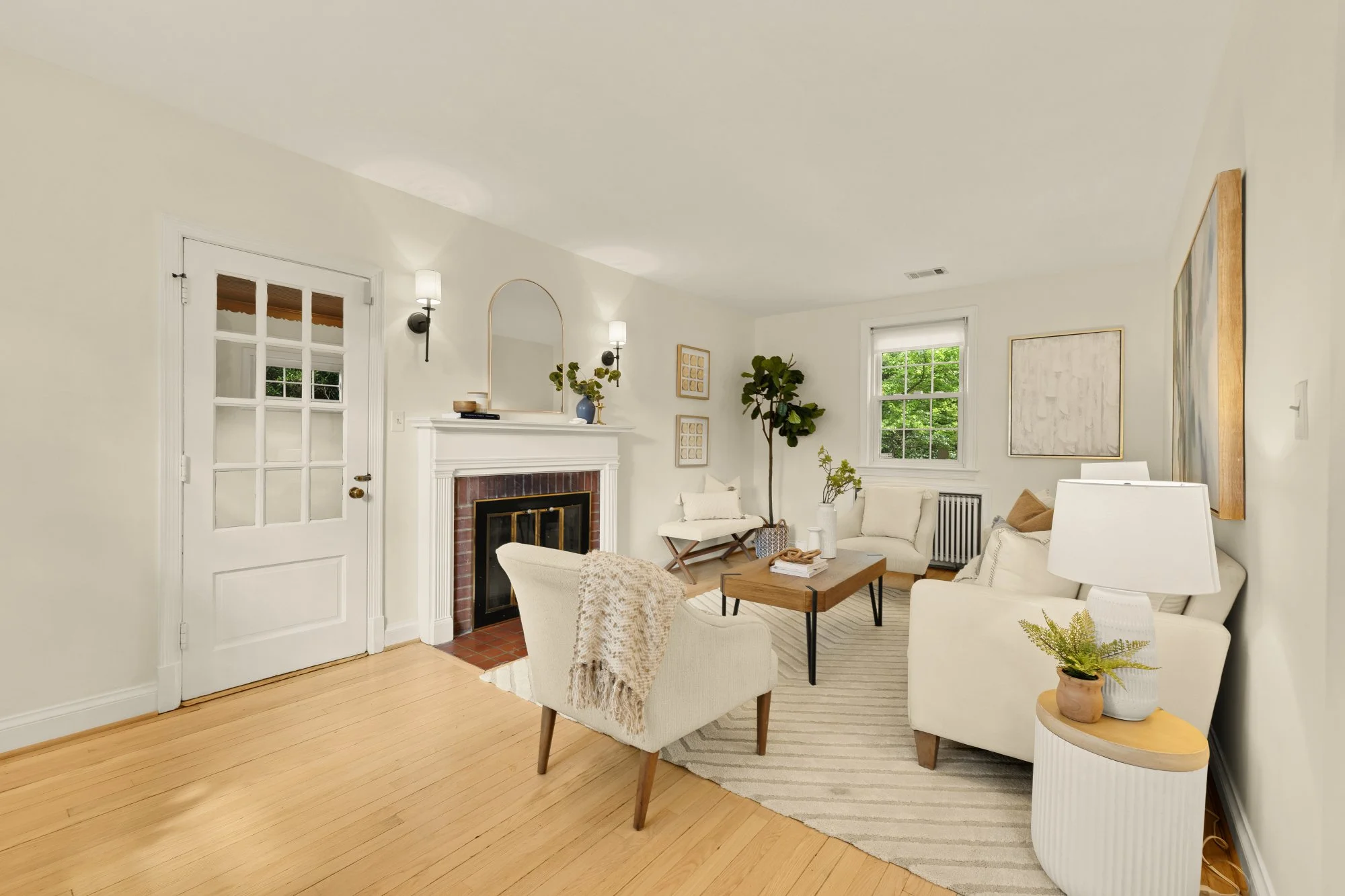 9409 Woodland Dr-0006.jpg