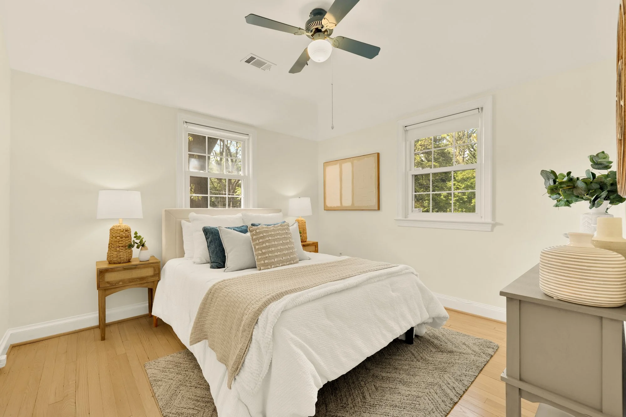 9409 Woodland Dr-0025.jpg