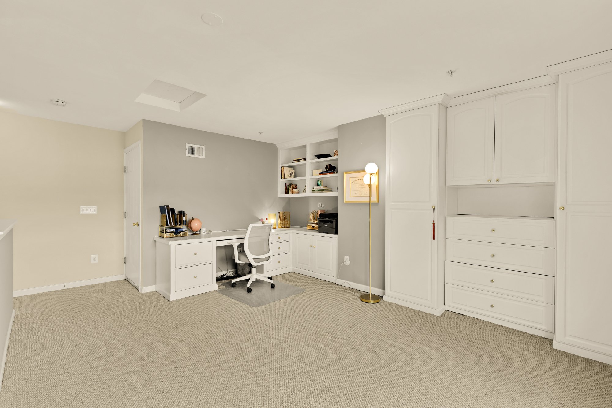 9151 Silvershadow Ct-0043.jpg