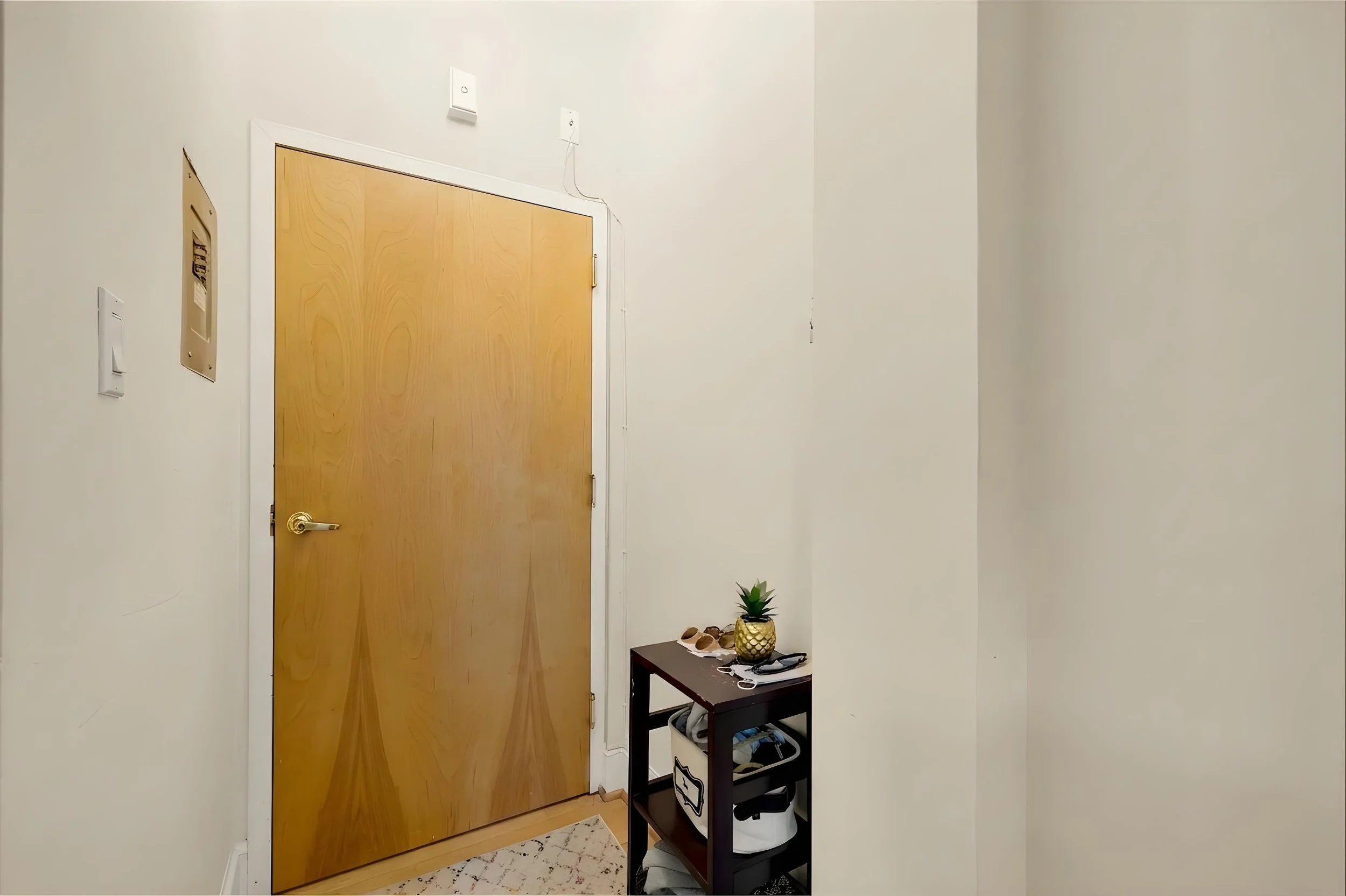 3060 16th St NW 102-0009.jpg