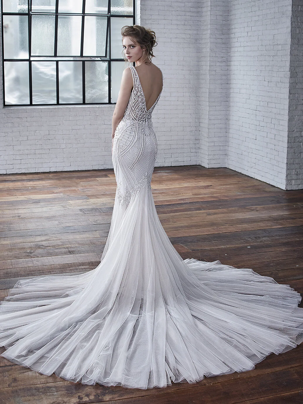 BM_Bride_2019_Pro_Charlize_Bac_Web.jpg